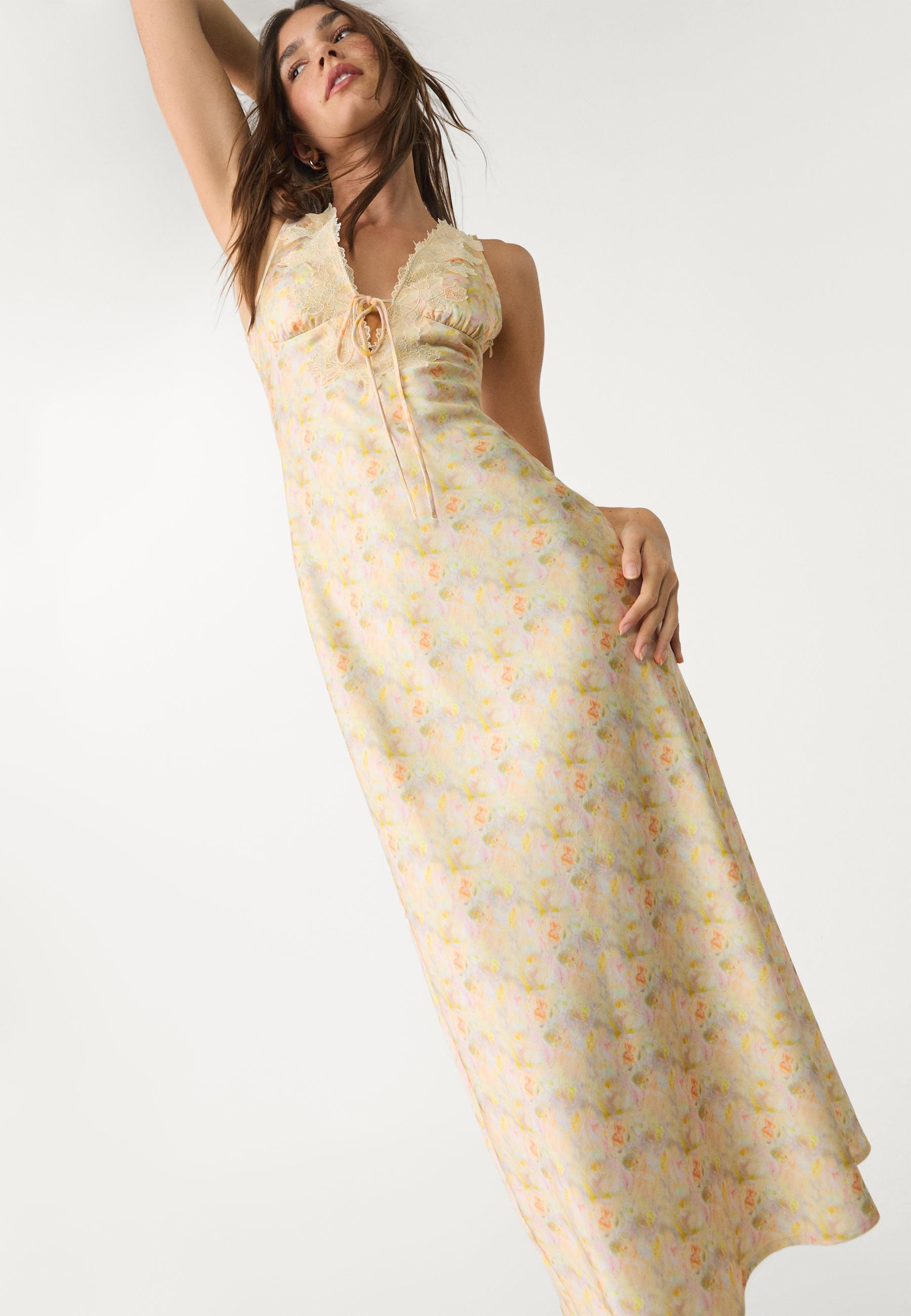 Satin and lace midi dress - Women's fashion | Stradivarius United Kingdom | Stradivarius (UK)