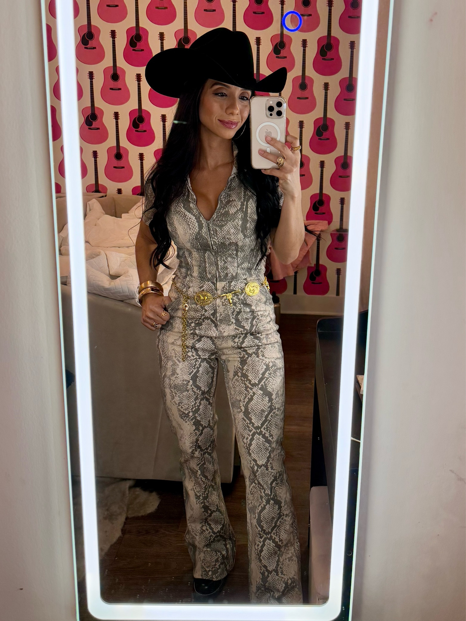 Nashville outfit idea! #nashville #animalprint #snakeprintjumpsuit

#LTKMostLoved #LTKStyleTip #LTKFindsUnder50