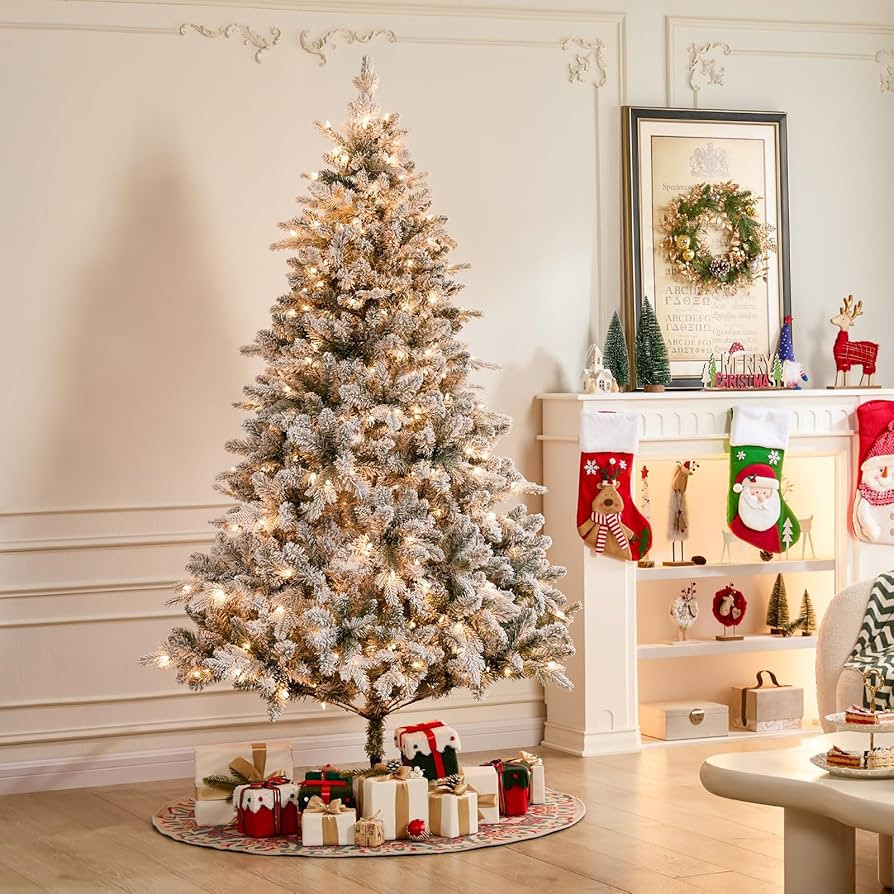 Eclolumi6.5 FT Christmas Trees with Lights, Pre-Lit Green Artificial Hinged Spruce Christmas Tree... | Amazon (US)