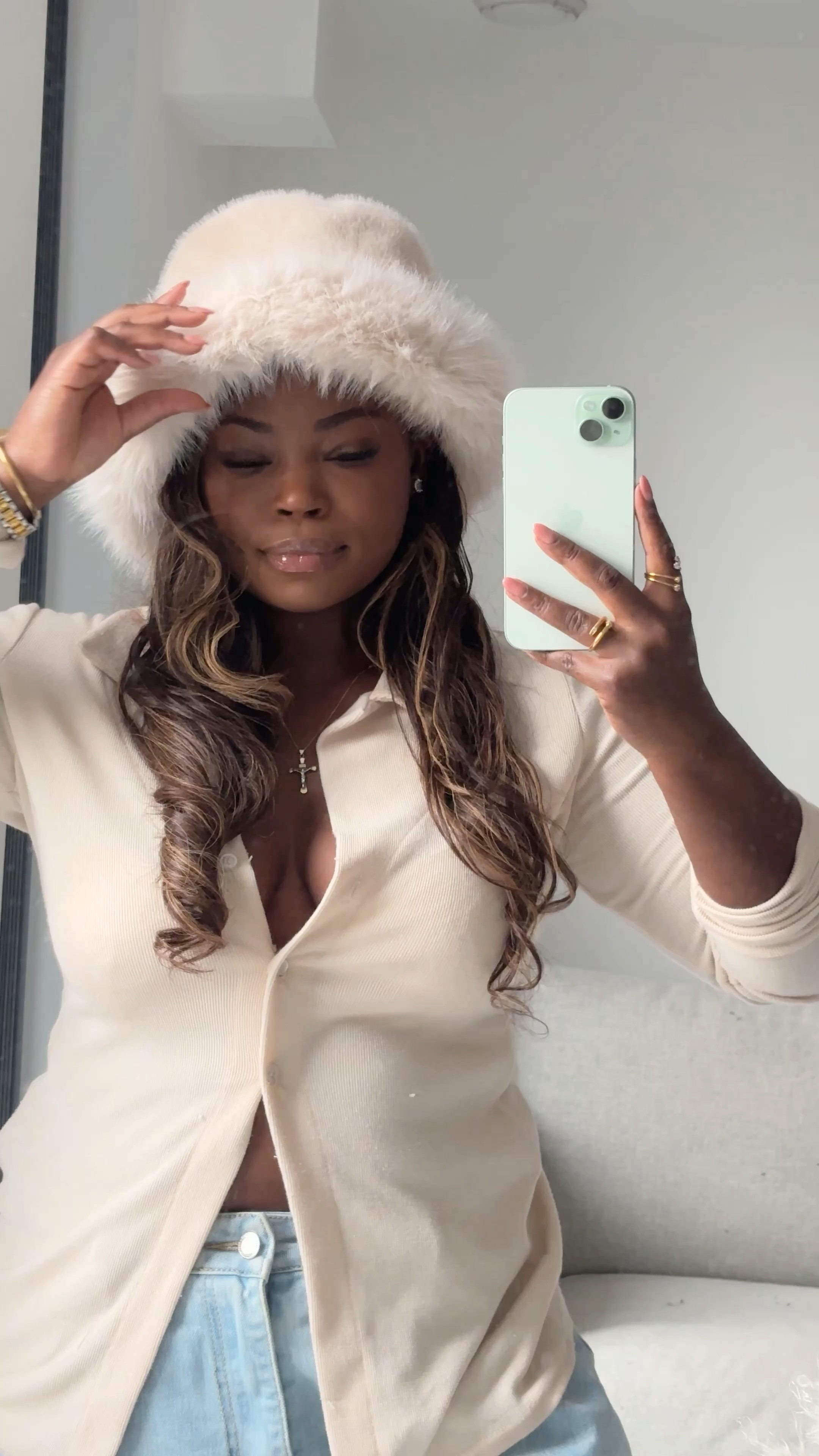 Can’t get enough of this hat 🐻 

#LTKmidsize #LTKSeasonal #LTKeurope