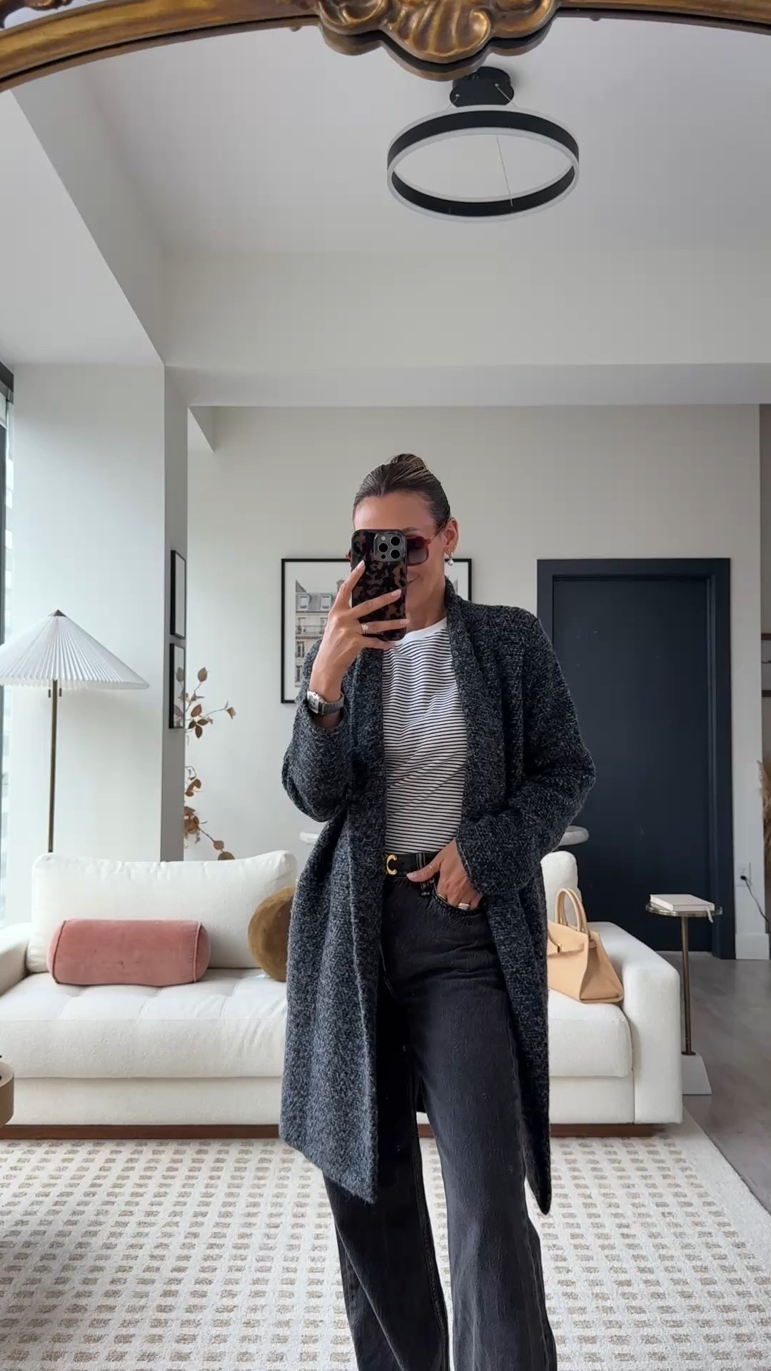 The one staple cardi coat I always get because it’s such an easy grab and go during fall and winter! Size xs fits oversized 

#LTKSaleAlert #LTKStyleTip #LTKSeasonal