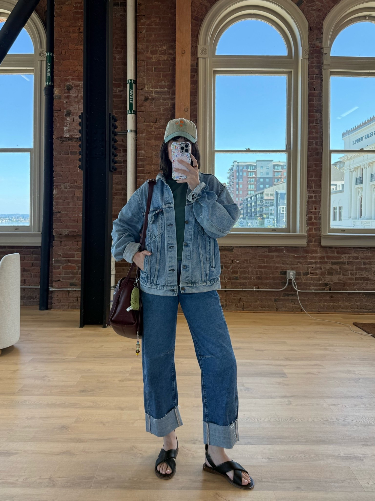 Aug 19 fit 🫧 shoes are either/or, bag is late to work! Jacket is vintage from conmingo, but I linked the modern version - size up 1-2 sizes!

#LTKootd
