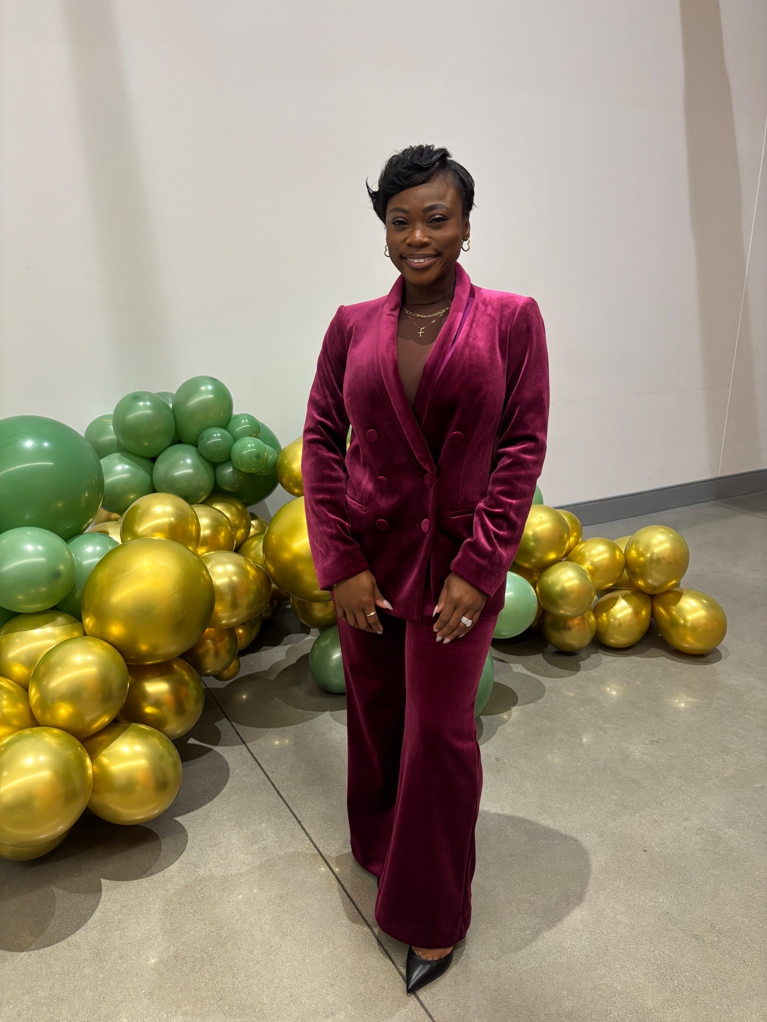  Velvet is the elegant fabric that stuns when you enter a room! 

#LTKHoliday #LTKootd #LTKOver40