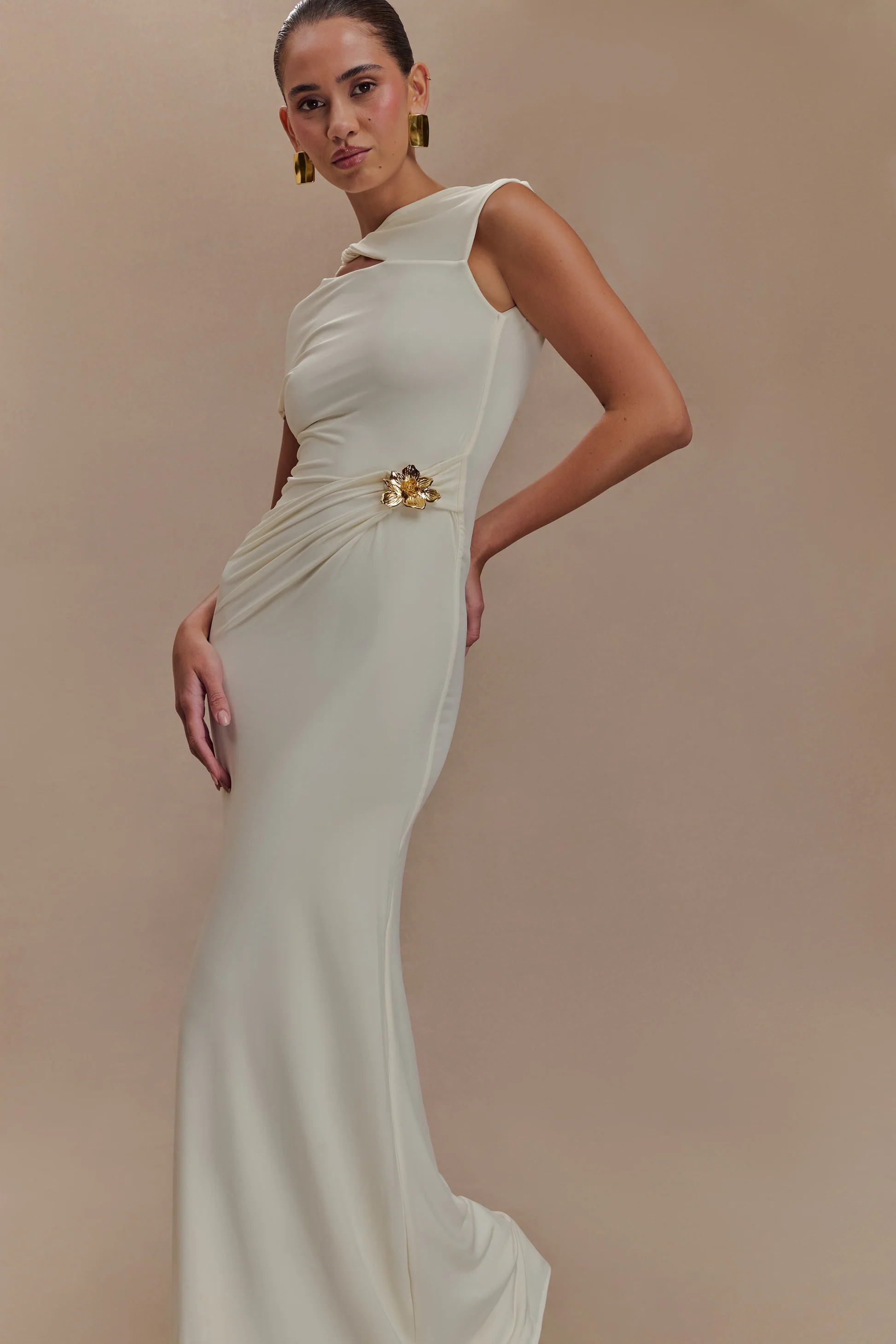 Kaida Slinky Maxi Dress With Hardware - Ivory | MESHKI US