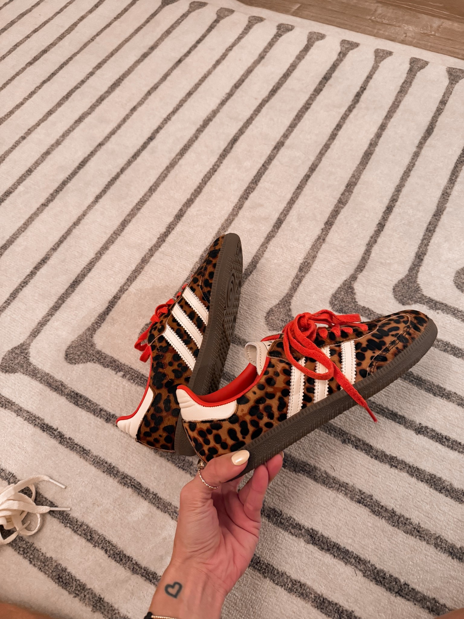 I size down half a size but these are 😍

#LTKShoeCrush #LTKSeasonal #LTKFindsUnder100