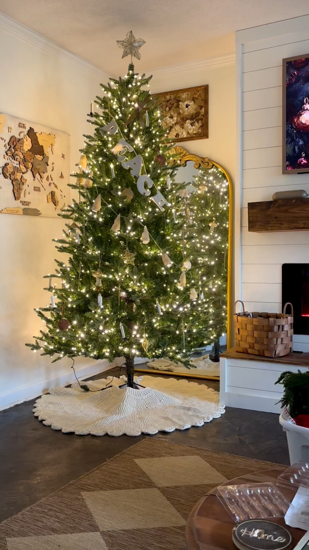 The prettiest twinkling tree I ever did see. 🌲🌲

#LTKHome #LTKSeasonal #LTKHoliday