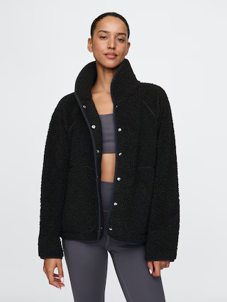 GapFit Oversized Sherpa Raglan Jacket | Gap (CA)