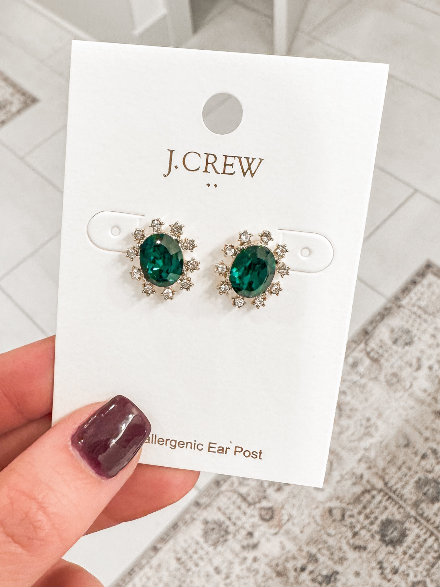 Pretty holiday earrings only $12.50🎄

#LTKHoliday #LTKSeasonal #LTKHolidaySale