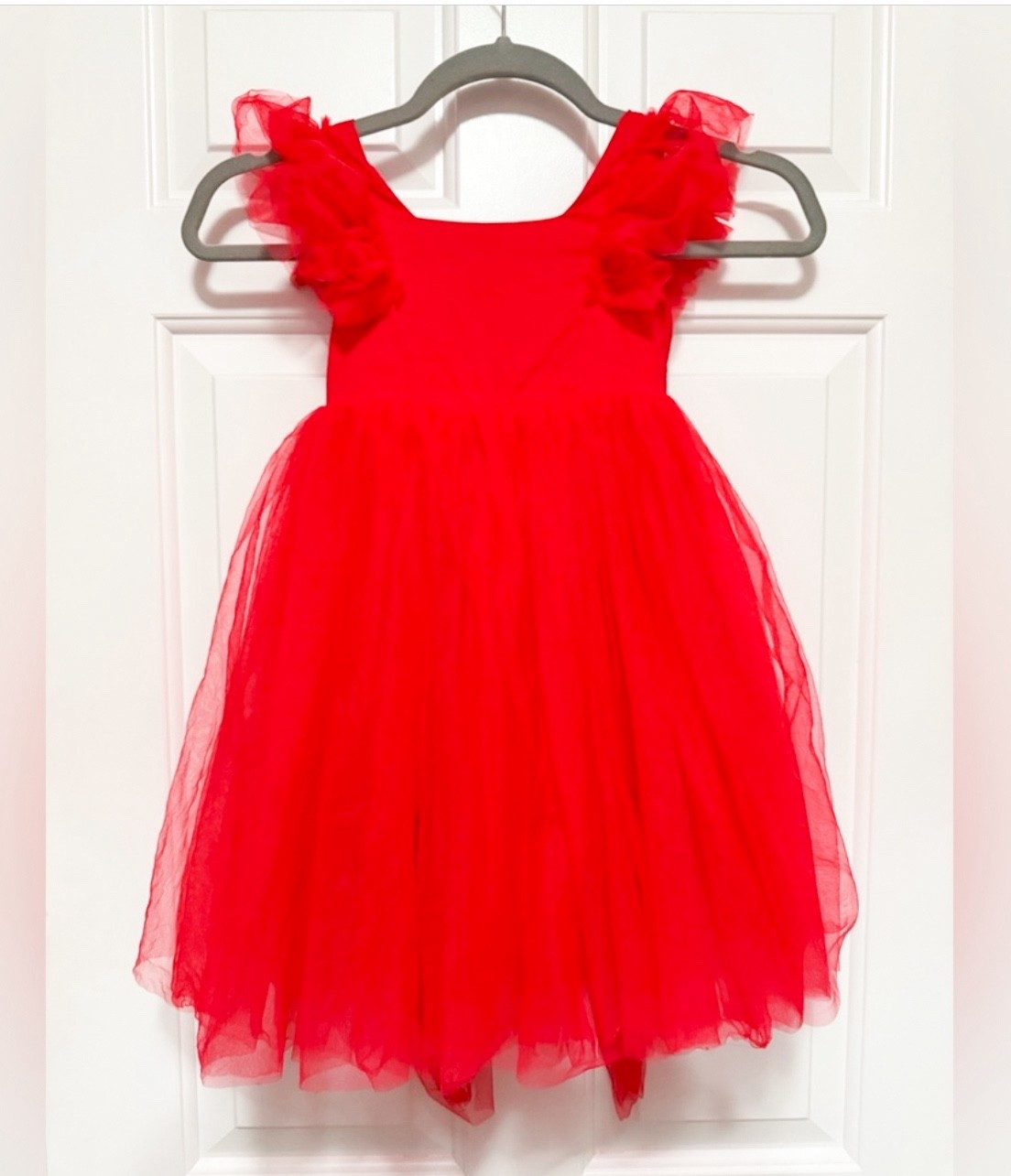 How gorgeous is this kid’s party dress! Comes in a bunch of different colors and sizes, is so gorgeous in person, looks $$$ and is under $30!

Kid’s clothes
Toddler clothes
Kid’s dress
Toddler dress
Toddler girl
Red dress
Party dress
Photoshoot
Holiday dress
Tutu
Dress up
Princess

#LTKKids #LTKSaleAlert #LTKFindsUnder50