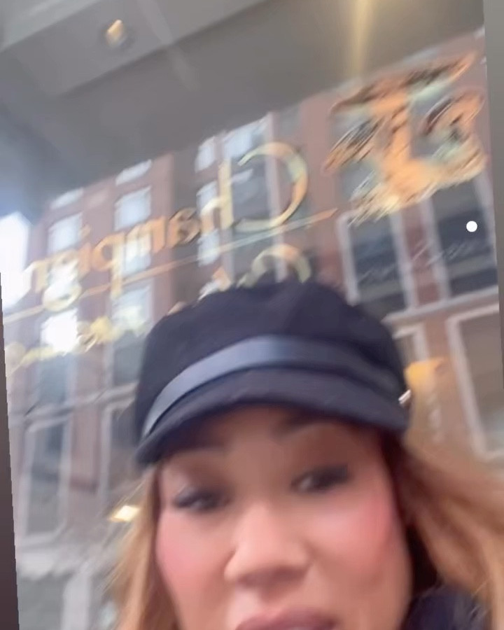 What a sweetheart. These are on sale and the perfect gift for anyone . These Metaglasses are honestly a game-changer!
I love the flexibility — you can record hands-free content, capture POV videos, take calls, listen to music, and stay connected without ever picking up your phone. Perfect for creators, workouts, travel, office days, or busy moms on the go. If you’ve been thinking about trying them… these are great for travel as well!!

#LTKGiftGuide #LTKHoliday #LTKCyberWeek