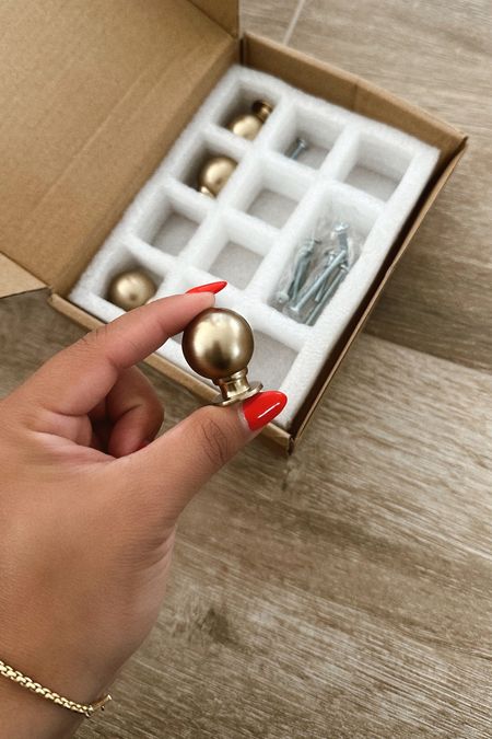 An easy way to update your closet doors is by refreshing the hardware ✨ these cute knobs are 10 for under $25 and the color is 10/10! Very heavy and good quality. 

#amazon #amazonfind #homeremodel #hardware #closetknobs #knobs #amazonhome #homefind #homedecor #homehack #remodel 

#LTKSeasonal #LTKFindsUnder50 #LTKHome