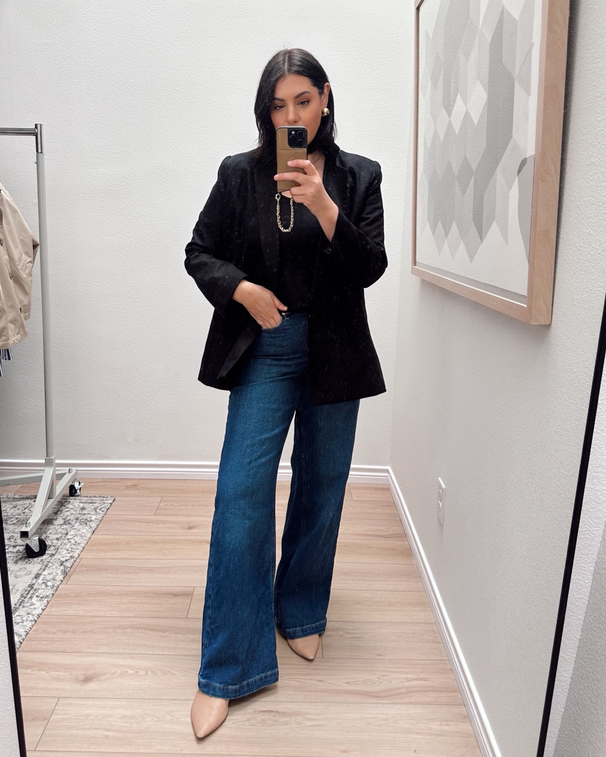 Another outfit I wore this week! I've been loving this oversized blazer + wide leg jean combo lately. 

I'm in the medium of the blazer -- it is truly oversized. Under $100 too!

I'm in the large of the camisole, it runs true to size and works well with bigger busts. 

I'm in the 30 of the jeans.  

 