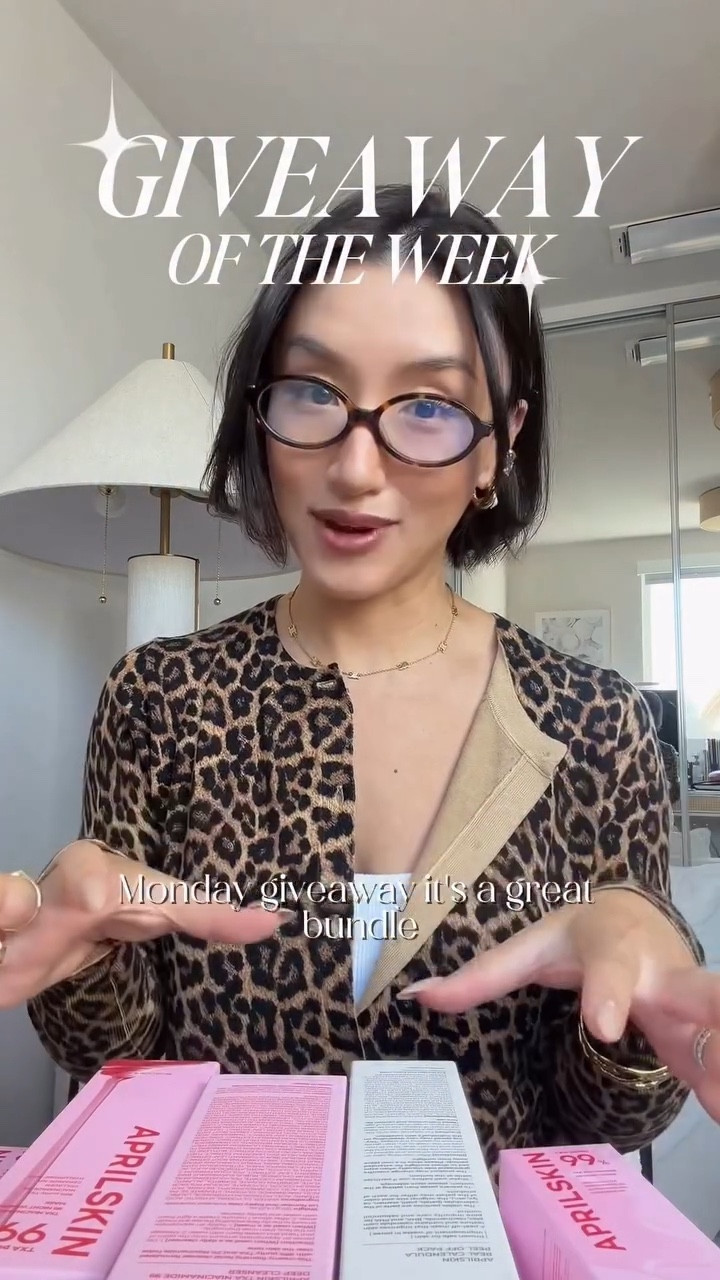 🌸 Weekly Giveaway! 🌸

This week I’m excited to share & gift you a skincare lover’s dream bundle from AprilSkin — packed with some of their best-selling favorites for glowing, healthy skin. ✨

💡 How to Enter (please read carefully — a little different this time!):
1️⃣ Like & Repost this post (both required ✅)
2️⃣ Share to your Stories and keep it up for the full 24 hours
3️⃣ Tag 2 friends who would also love these goodies
4️⃣ Subscribe to my Gl4maway channel — winners are always announced there, and you’ll have 1 week to claim before I redraw

✨ Bonus Entries:
Each friend you tag who follows me = 2 extra entries (no limit!). Please only tag people you truly think will enjoy this community — I want it to grow authentically 💕

Good luck, beauties — winner will be announced on 10/10🌟

#aprilskin #skincaregiveaway #beautygiveaway #skincareover40 #glowingskin #giveawayalert

#LTKBeauty #LTKOver40 #LTKStyleTip