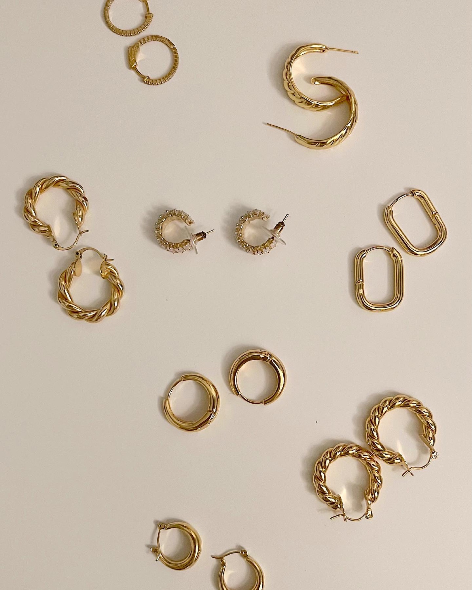 AMAZON MUST HAVE!
✨perfect gold hoops✨

#LTKunder50 #LTKstyletip #LTKFind