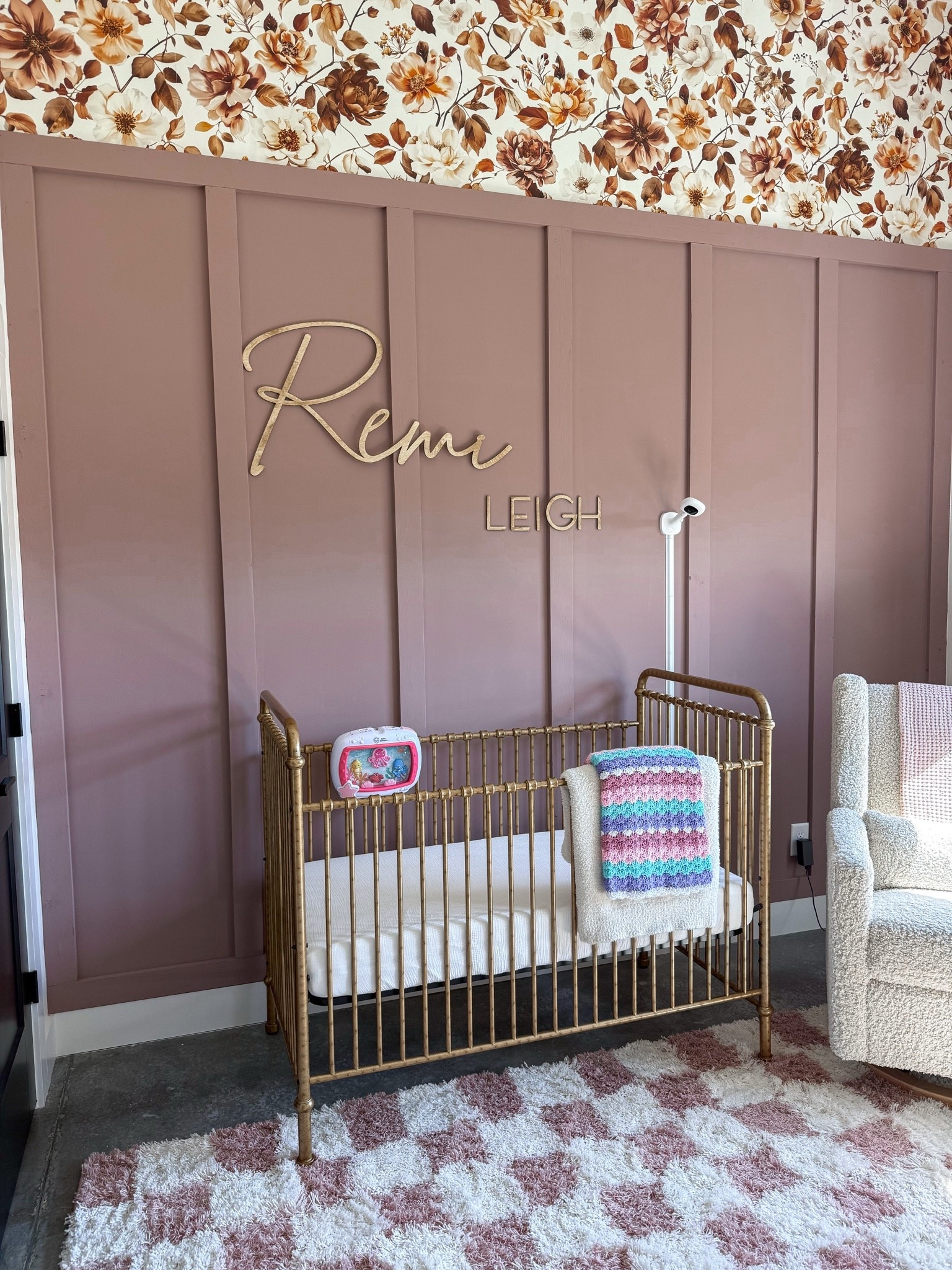 Baby Girl Nursery Decor 💕

Paint Color - Benjamin Moore Barberry
Wallpaper - Aubrey by Wall Blush

#LTKHome #LTKBaby