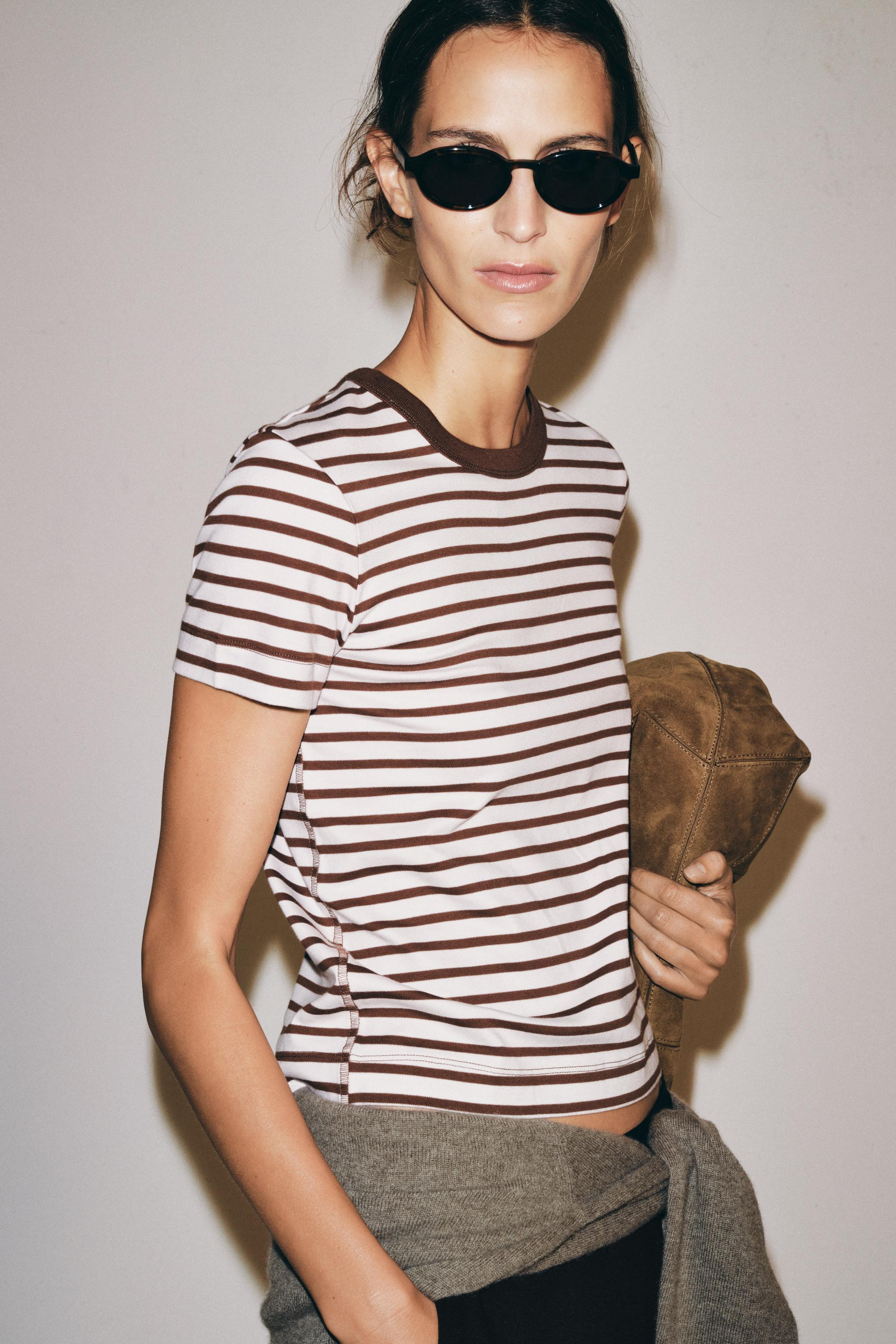 SHORT SLEEVE STRIPED INTERLOCK T-SHIRT | Zara US