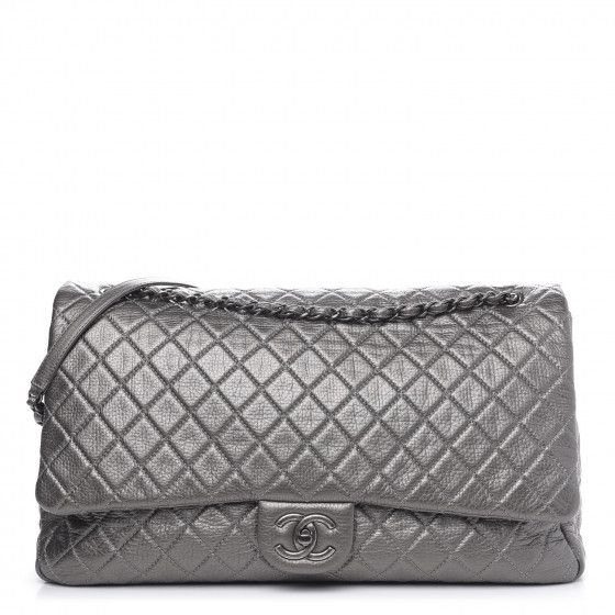 CHANEL

Metallic Calfskin Quilted XXL Travel Flap Bag Dark Silver


59 | Fashionphile