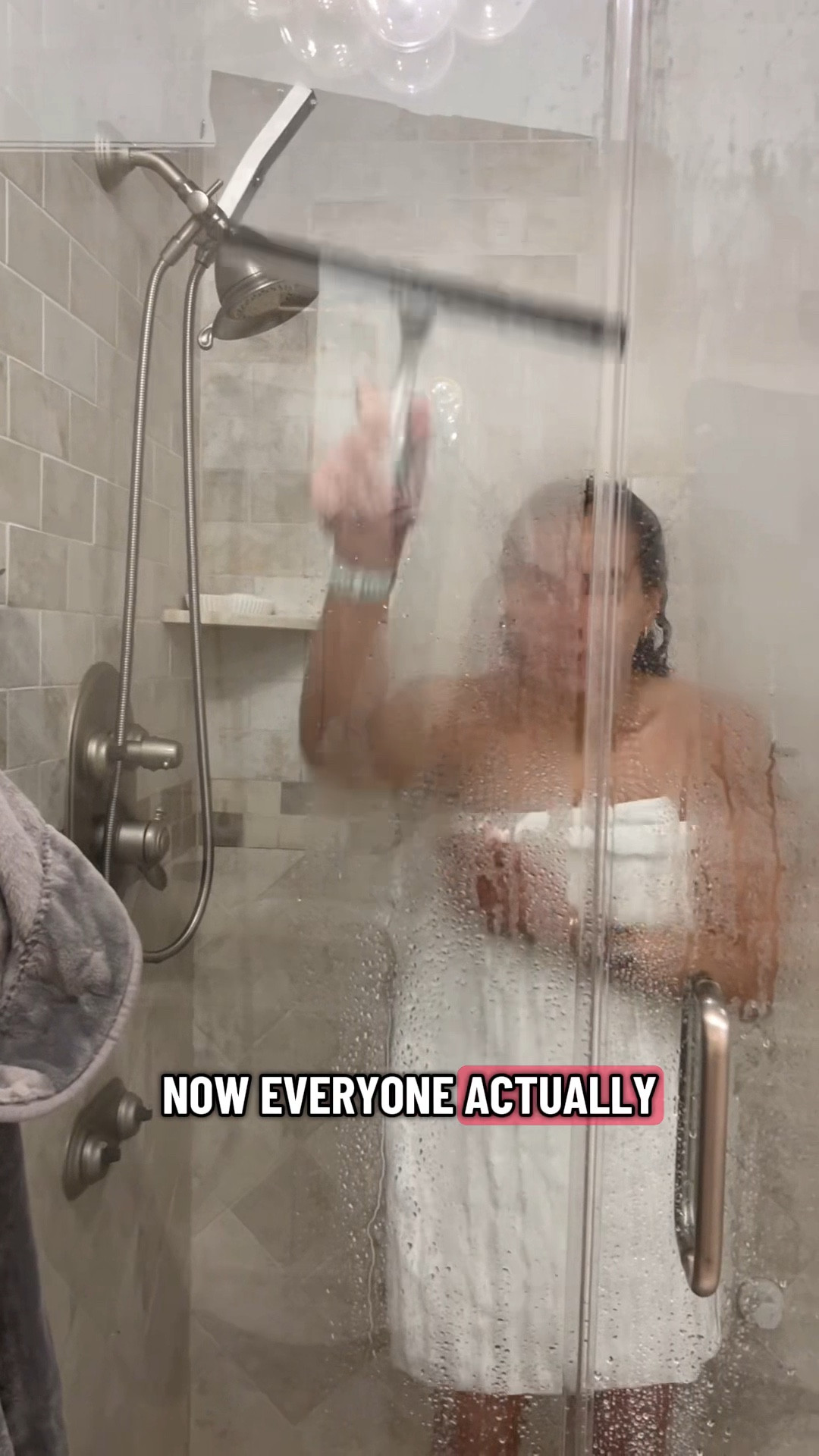 The hardest part about keeping shower doors clean?
Getting everyone else to help 😅

So I mounted the squeegee right next to the shower door.

Now everyone actually uses it—and I don’t have to nag them 👏

Sometimes the simplest fix is just making it easier to do.

Happy designing 💕✨

#homeownertips #showerhack #bathroomremodel #cleaningtips #interiordesigntips

#LTKHome #LTKOver40 #LTKmorningroutine