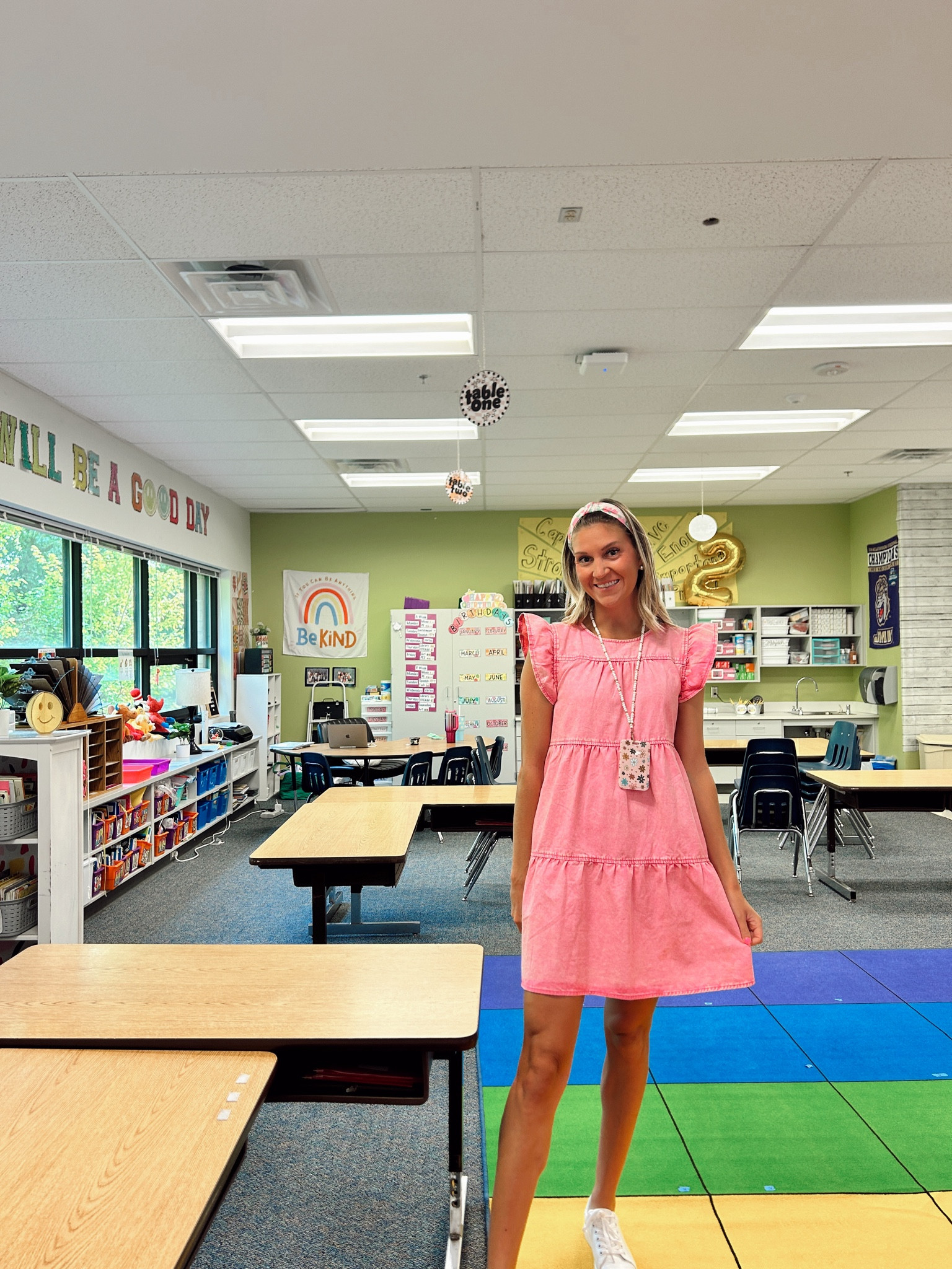 teacher outfit / work outfit / jean dress

Dress is super comfy I’m wearing a medium!

Shoes are comfy and fit tts!

#LTKSeasonal #LTKWorkwear #LTKBacktoSchool