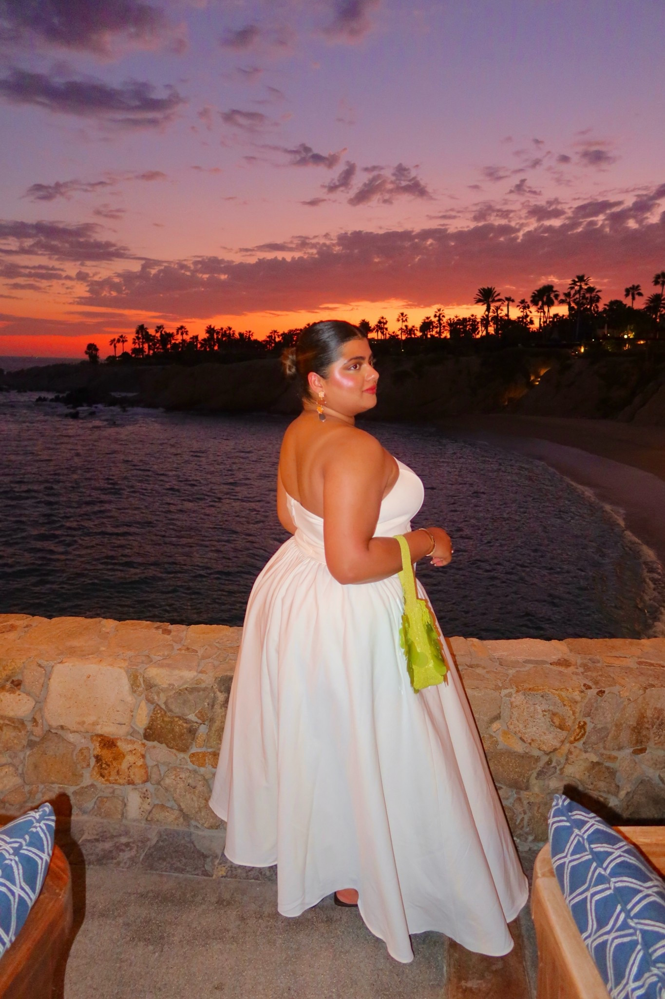 I felt so pretty in this dress. The perfect white vacation dress ✨