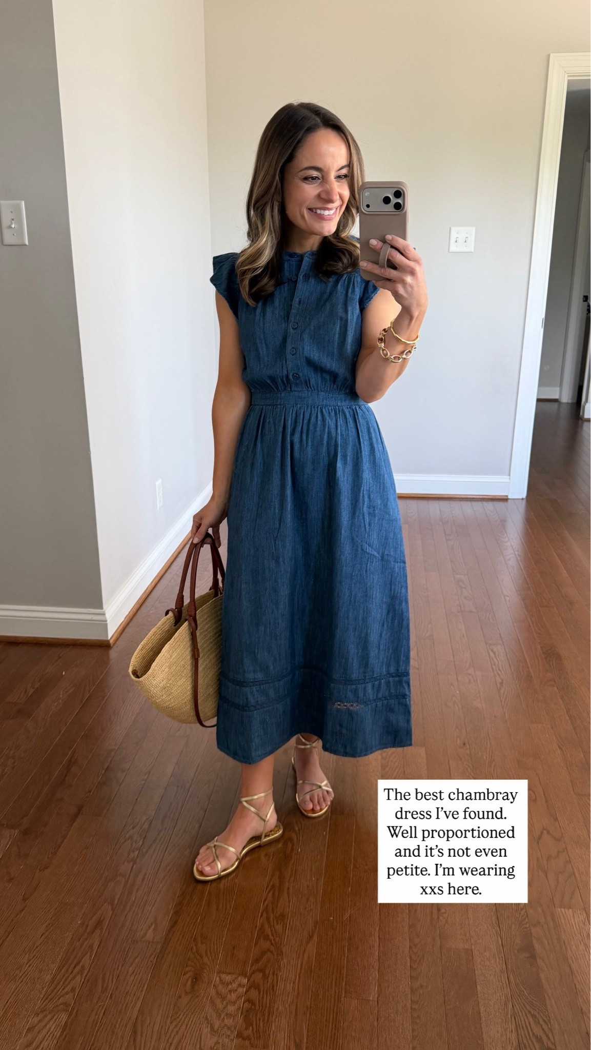 A round up of petite-friendly dresses and skirts that are still in stock (for now). 

Chambray dress (Nordstrom): xxs 

My measurements for reference: I’m 4’10” and 105lbs. My bust, waist, and hip measurement is 32”, 24”, and 36”.