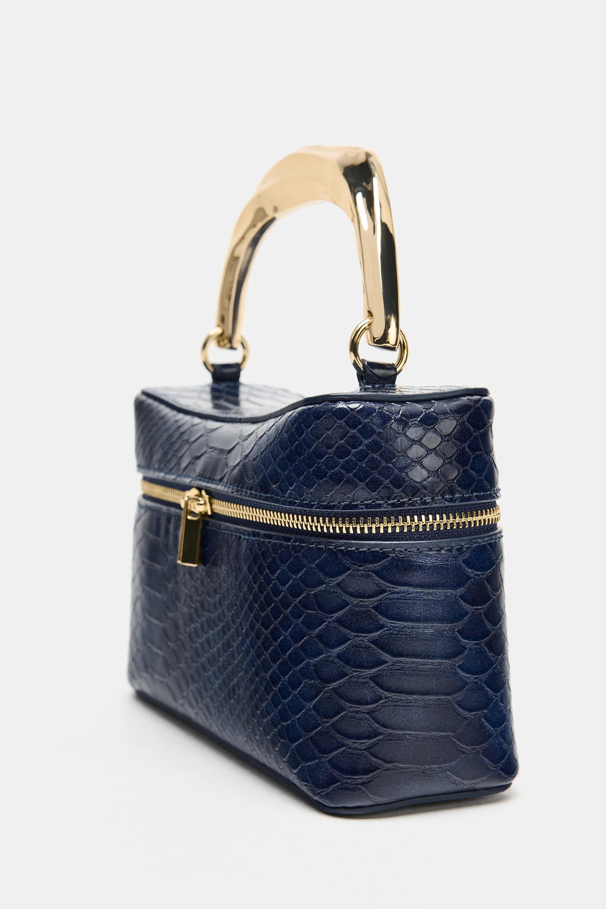 EMBOSSED VANITY BAG | Zara US