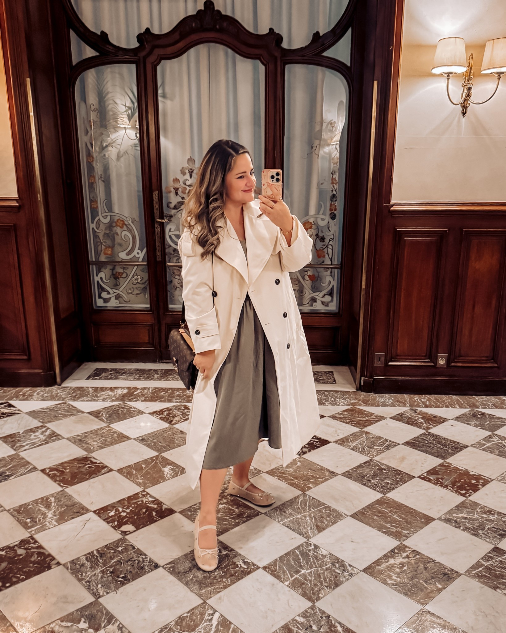 The cutest trench coat and long sleeve dress! True to size!

Mesh flat, long sleeve dress, trench coat, Amazon fashion, Amazon style, green dress, spring dress, midsize, petite

#LTKPetite #LTKPlusSize #LTKMidsize