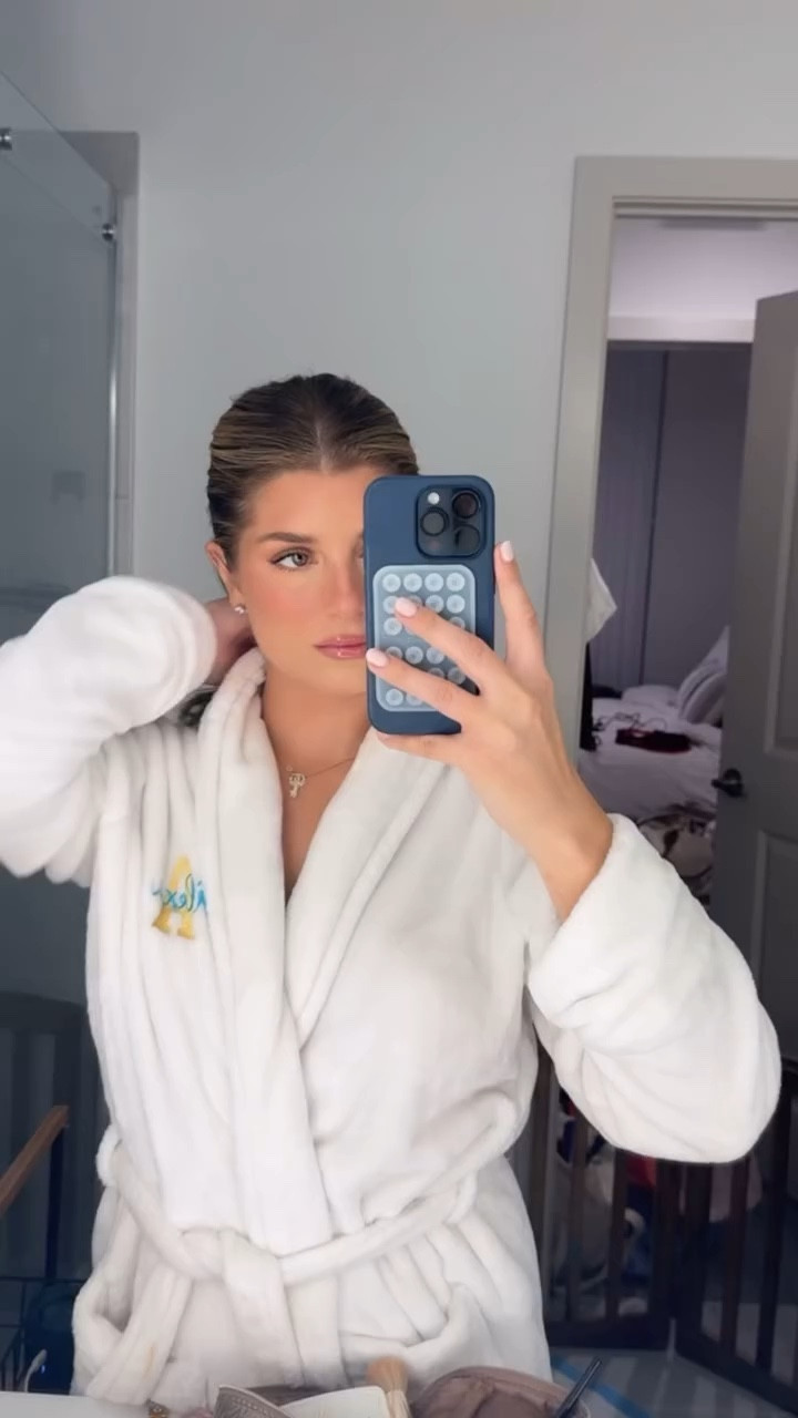 Make up prep! 

#LTKGiftGuide #LTKFindsUnder100 #LTKWatchNow