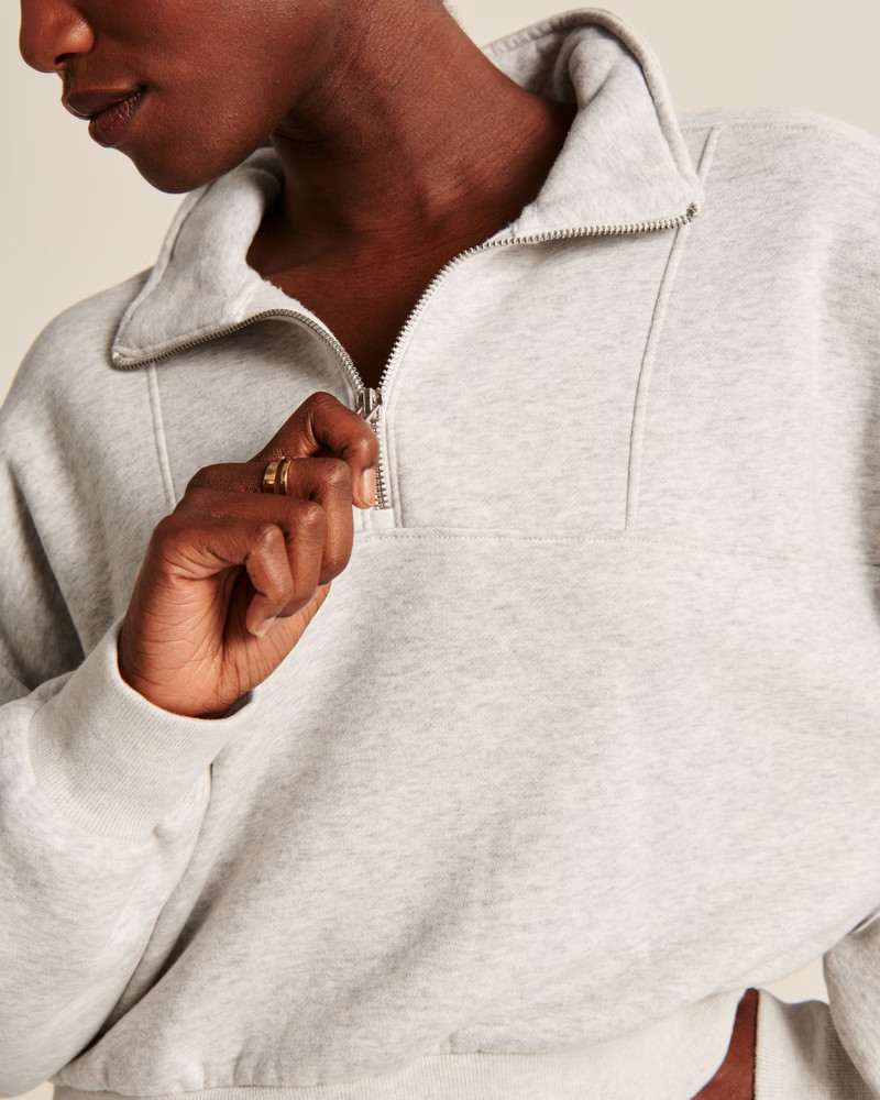 Essential SoftAF Max Mock Half-Zip | Abercrombie & Fitch (US)