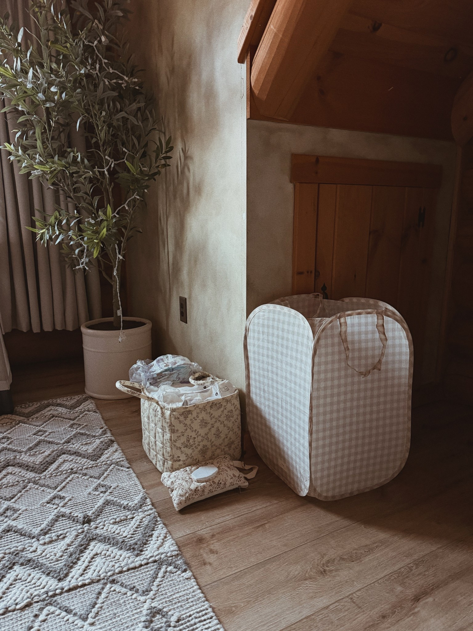 Laundry & diaper station in our vacation room 🫶🏼

#LTKmomlife #LTKBaby #LTKKids