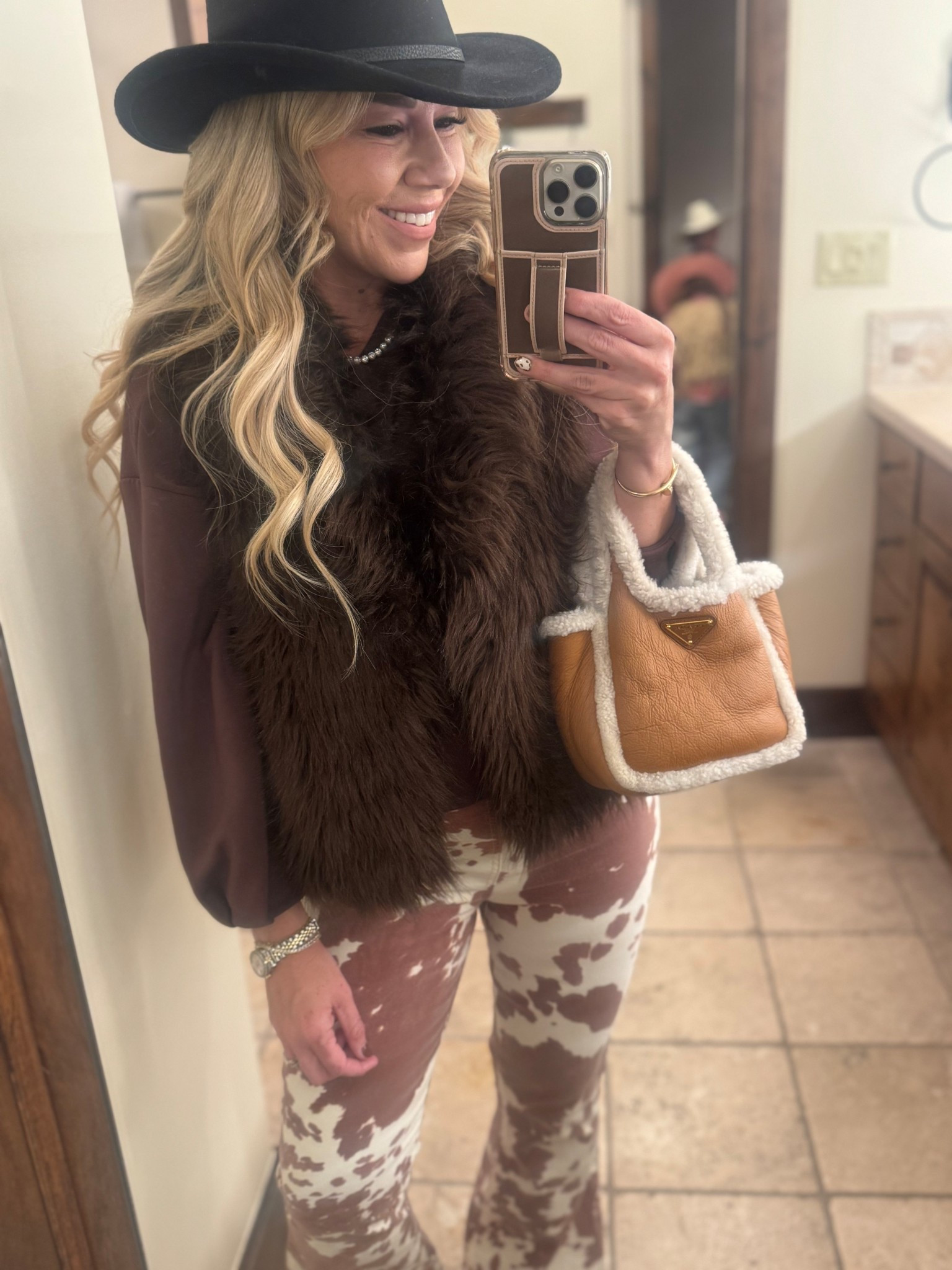 Jackson hole outfit, western wear, winter fur, cow print pants, show me your mumuu

#LTKSeasonal #LTKdayinmylife #LTKmomlife