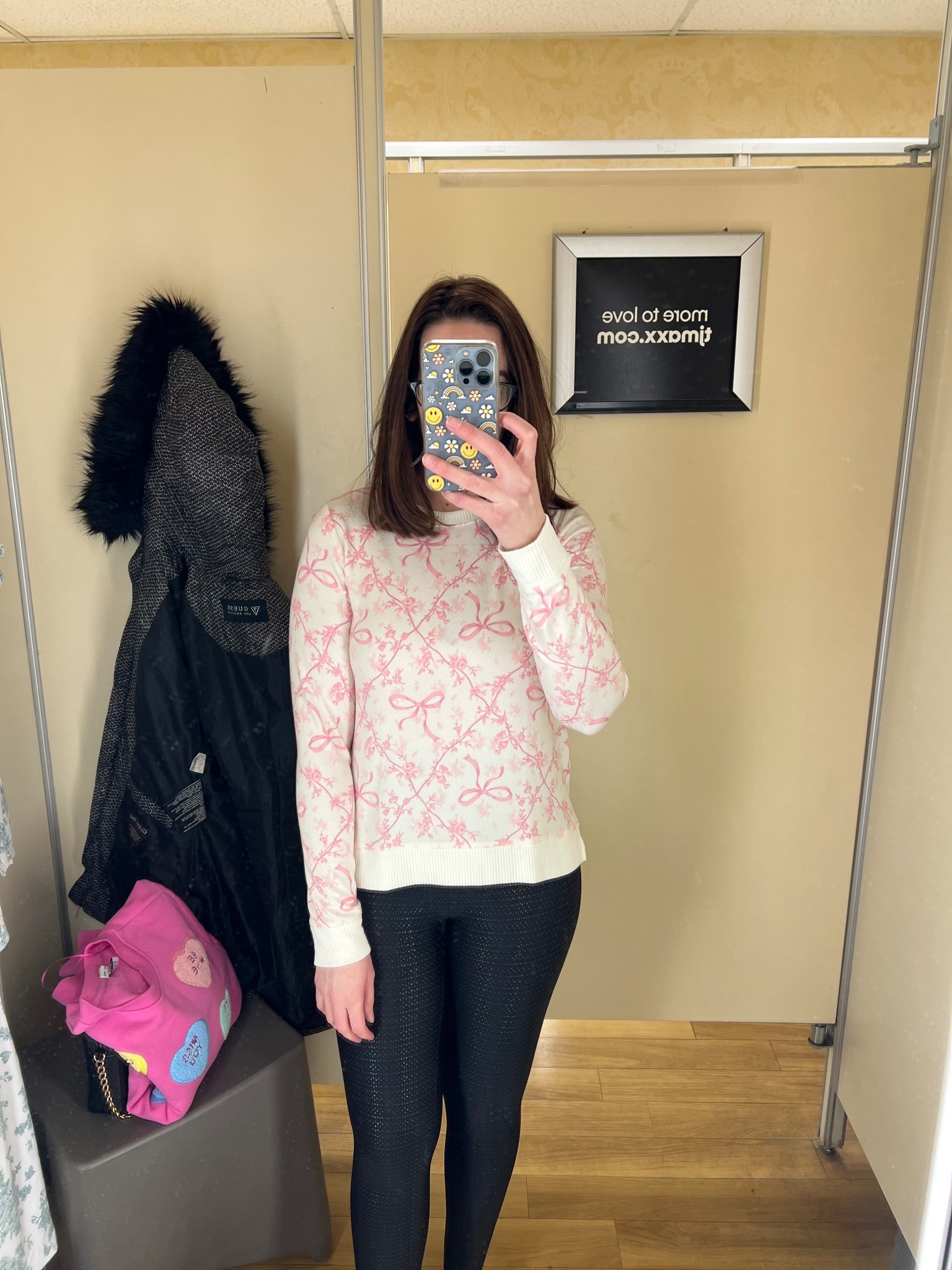 Pink and white bow long sleeve bow top (small). Black faux leather leggings (small). #top #sweater #bowtop #bowsweater #leggings #blackleggings #fauxleatherleggings #valentinesdayoutfit #datenightoutfit 
date night outfits 
valentines outfit women

#LTKValentine #LTKSeasonal