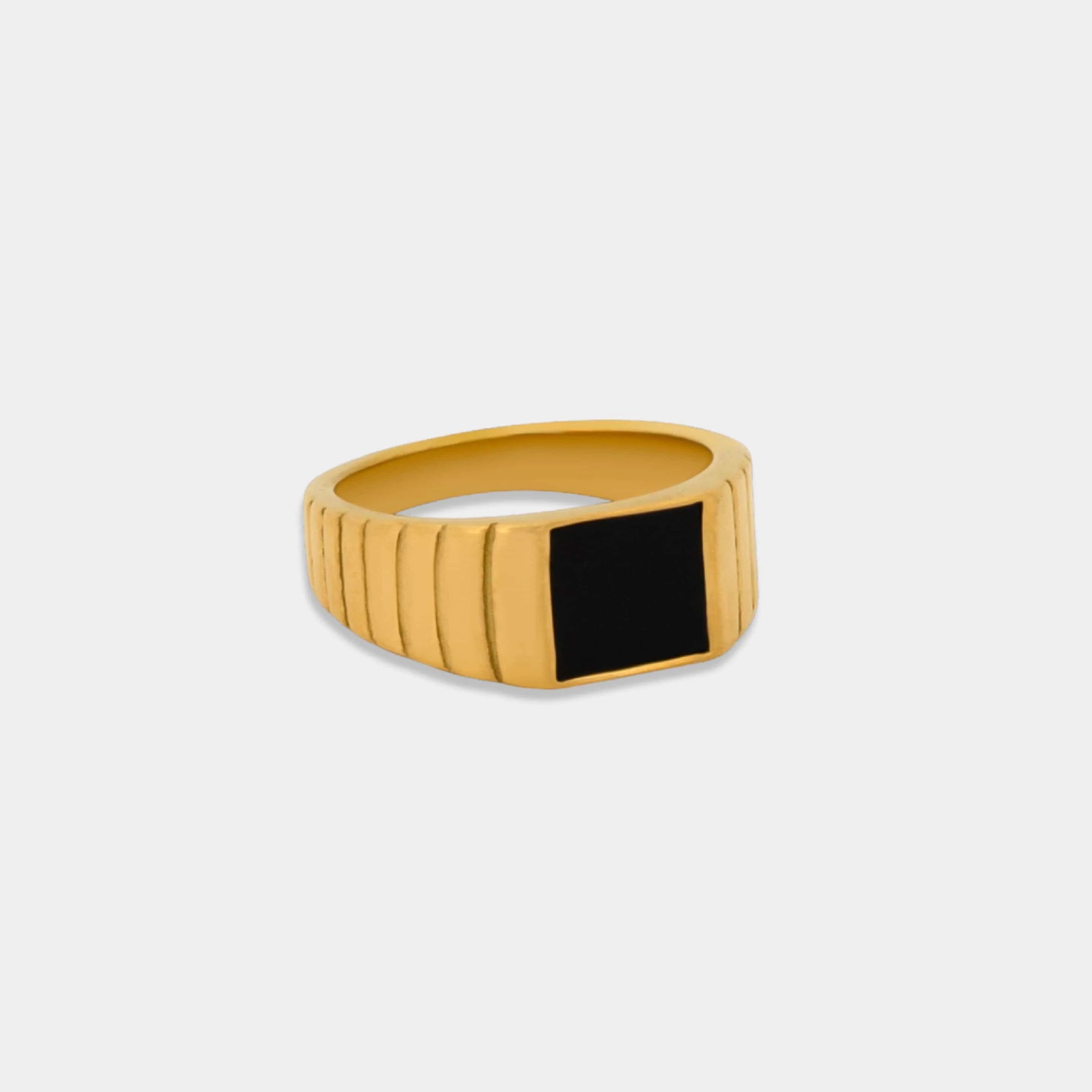 Naomi Square Signet Ring | LINK'D THE LABEL