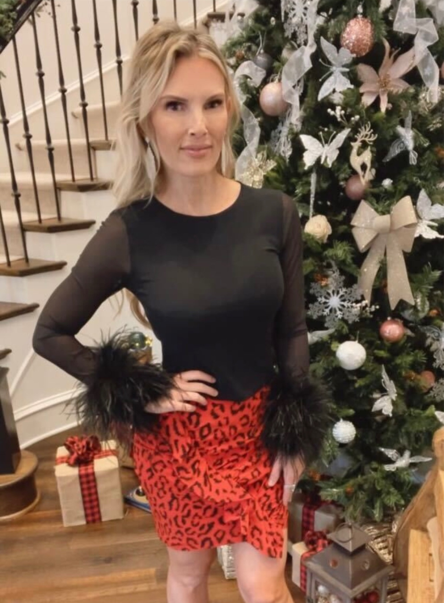 Festive holiday fit 🎄❤️

#LTKSeasonal #LTKparties #LTKHoliday