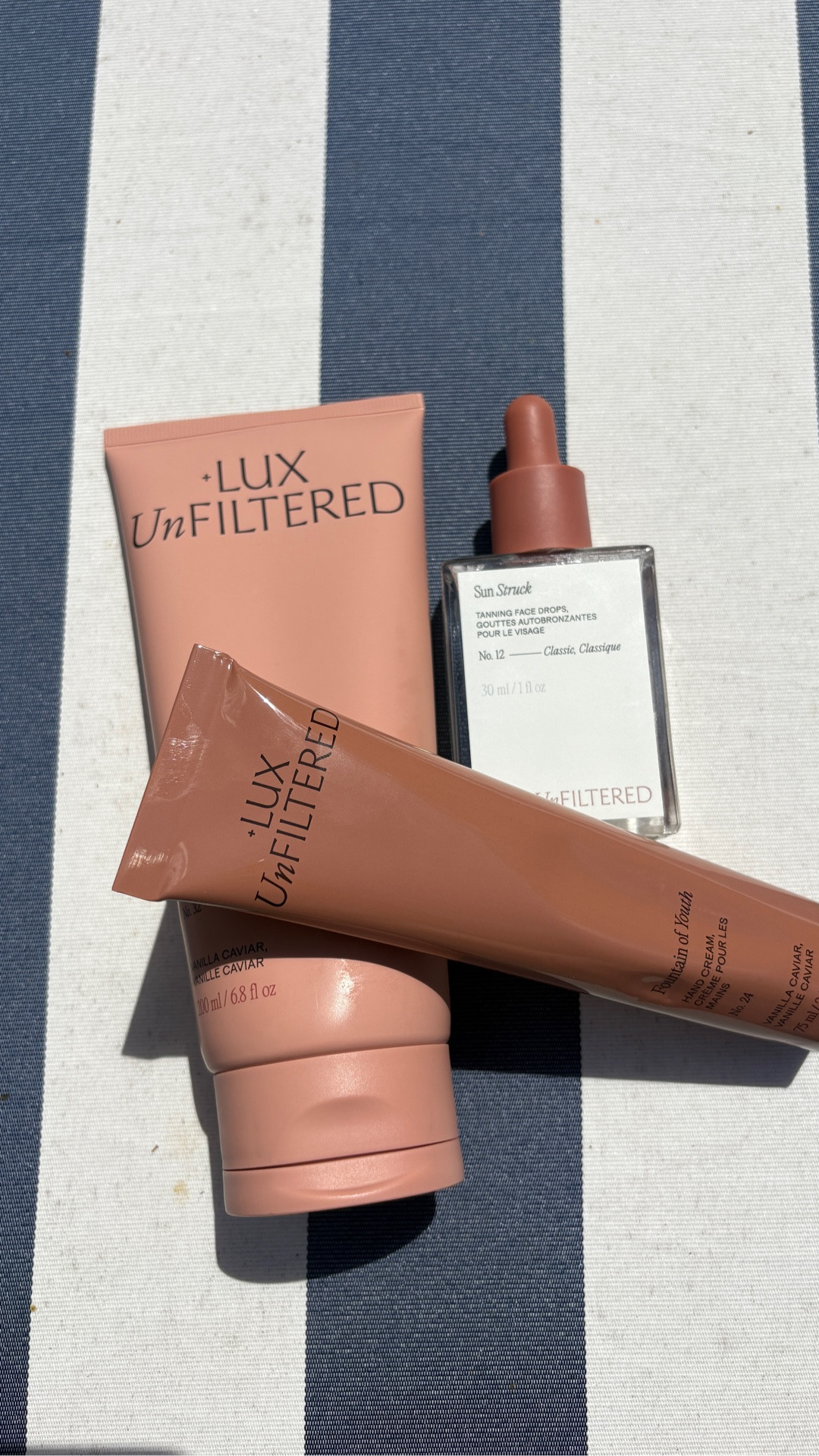 this smells way too good to be sunless tanner 🍦✨

the vanilla caviar scent is addicting… but the real win is the formula
clean, natural, deeply hydrating, and actually works☀️

zero streaks, the most natural tan, and it applies just like your everyday lotion🧴
I even forgot to wash my hands and feet… no orange, just glow

@luxunfiltered