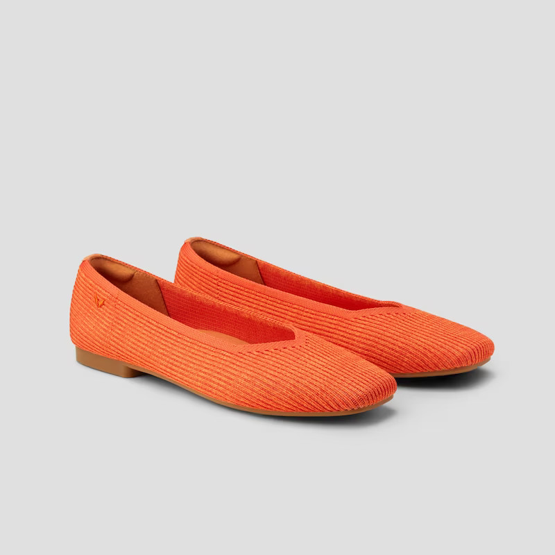 Square-Toe V-Cut Flats (Margot 2.0) | VIVAIA