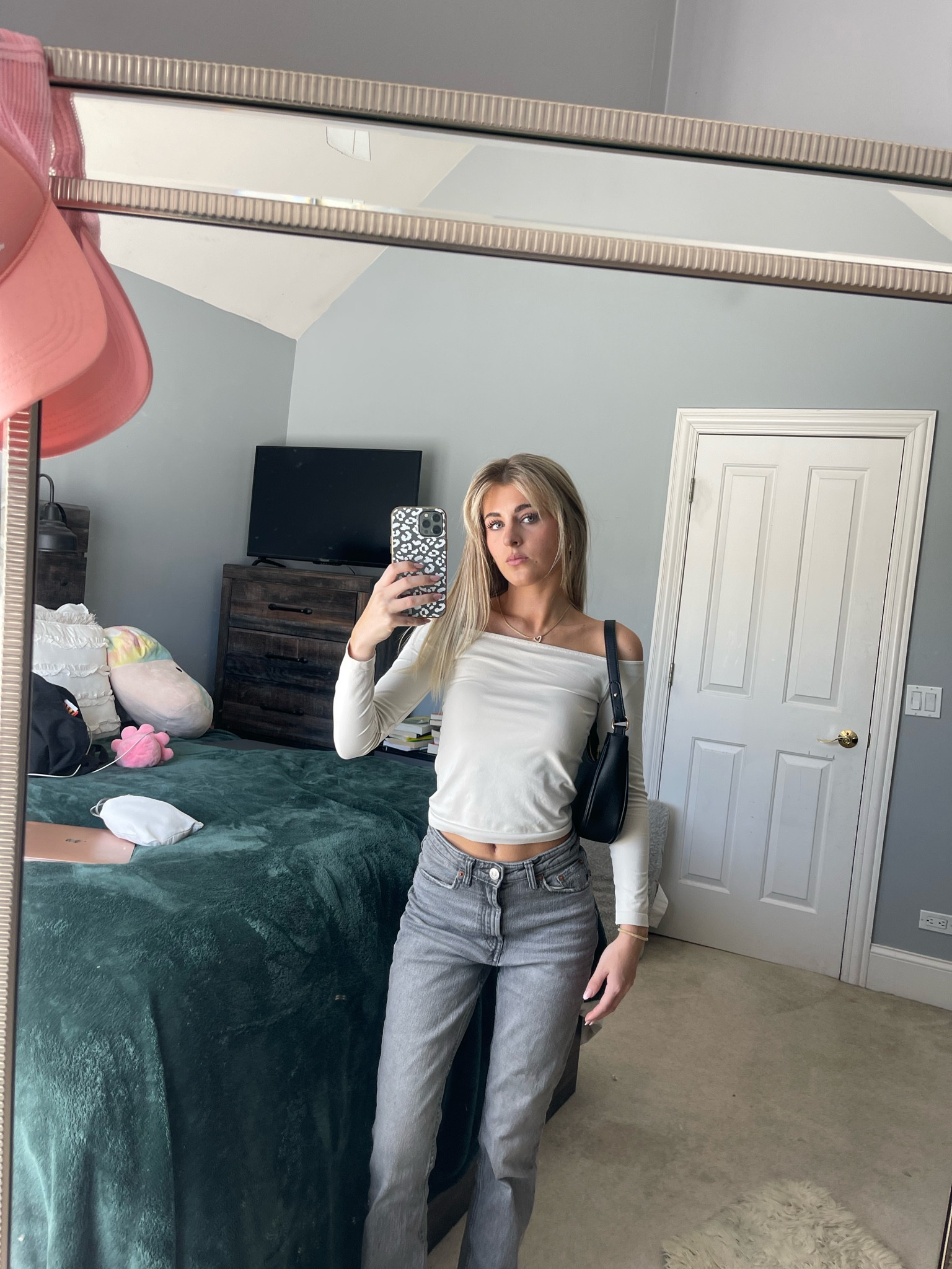 trendy fall transition outfit 