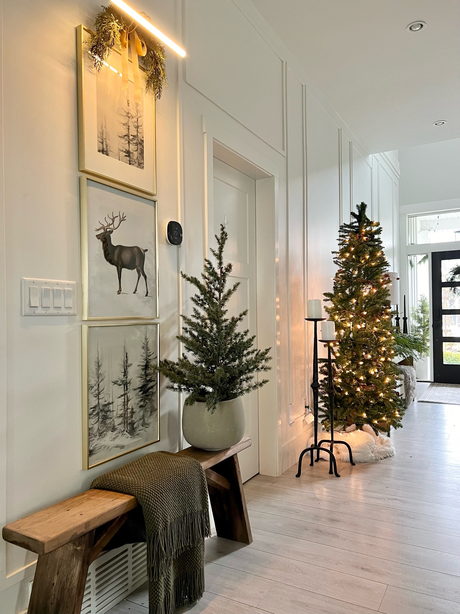 Winter artwork.. a few new prints for this small wall area. Digital downloads from  Etsy: a quick and easy way to purchase art prints for the home! 
I usually print mine at staples or Walmart. 
Small wall idea, winter art 

#LTKhome