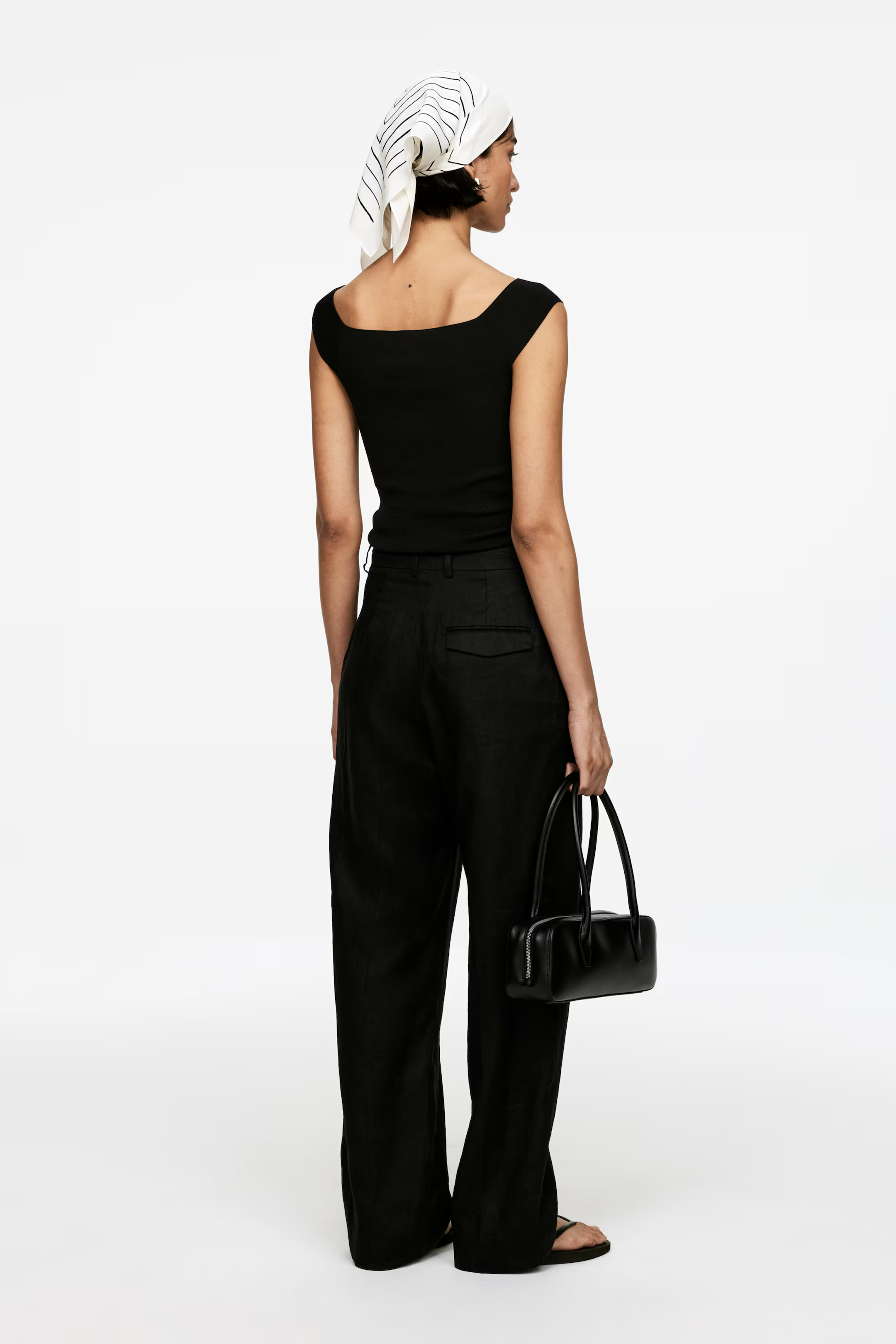 Knitted Off-Shoulder Top | H&M (UK, MY, IN, SG, PH, TW, HK)