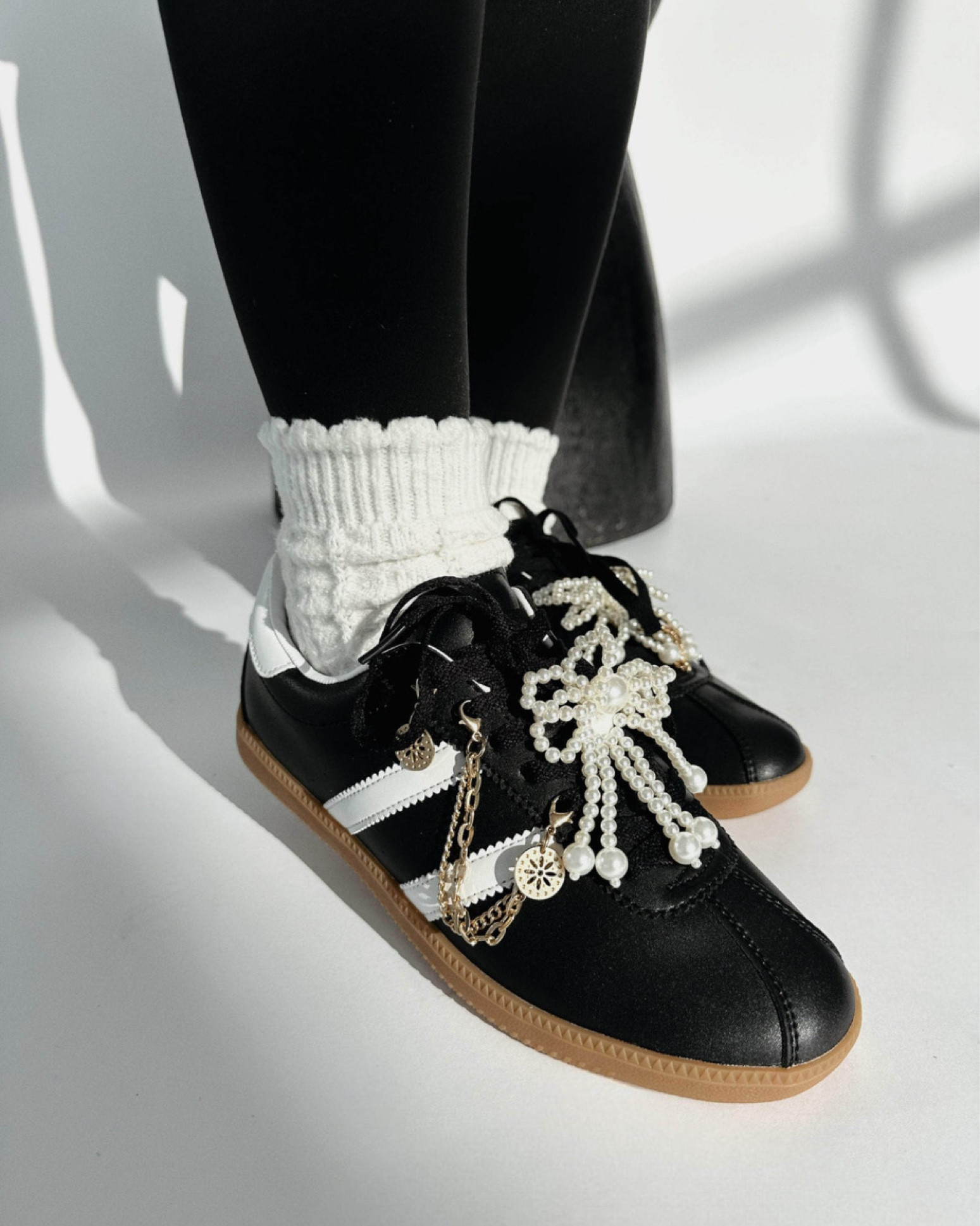 The cutest adidas dupes with charm details ✨


Sneakers, street wear, charms, adidas, pearls, bows, boho style, western fashion, coastal style, grange, street wear, date night outfit, winter fashion, living room decor, mirrors 

#LTKFindsUnder100 #LTKStyleTip #LTKShoeCrush