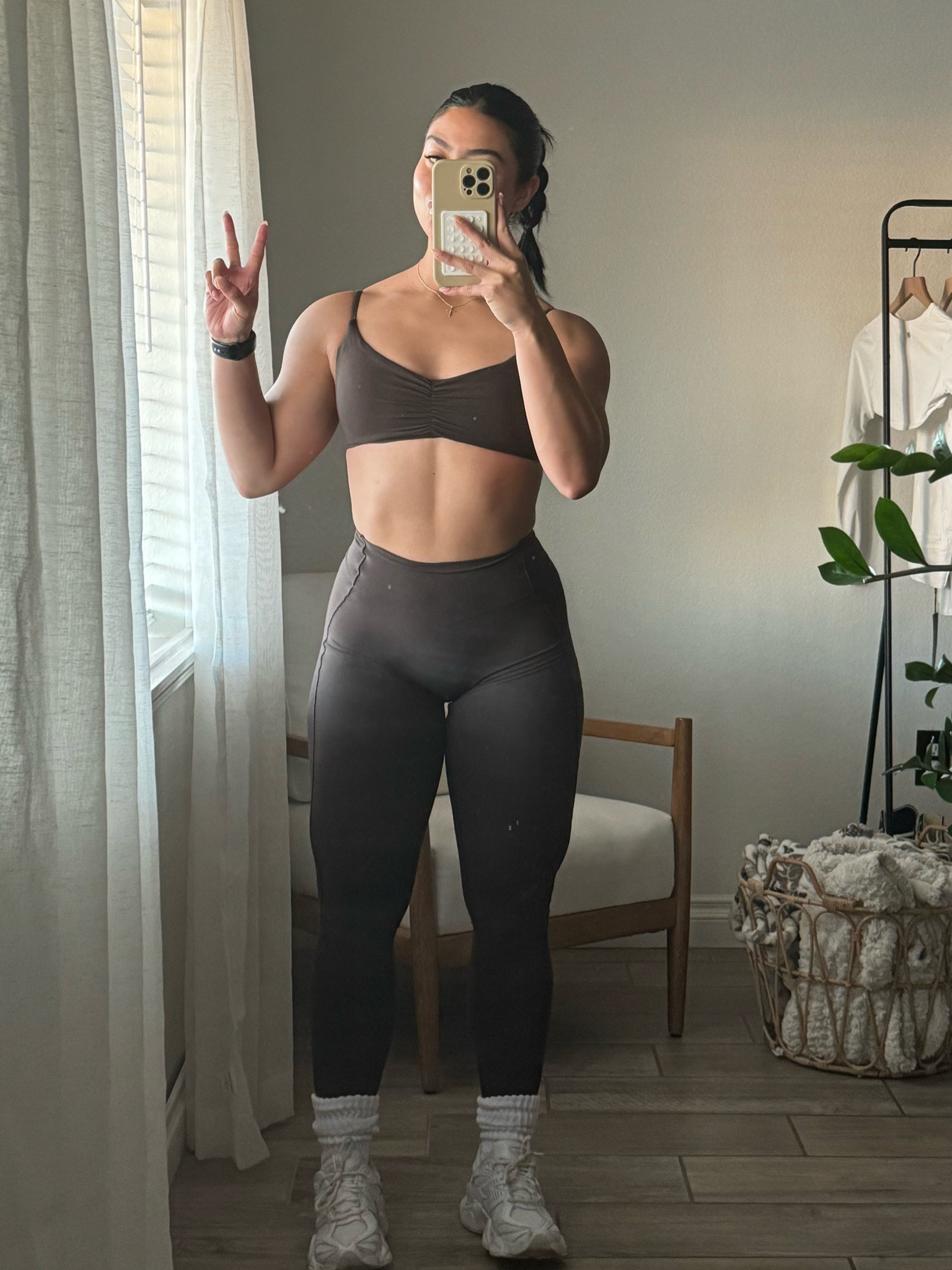 neutral gym fits > 