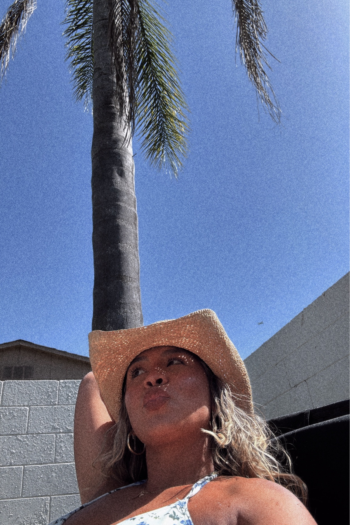 love this hat so much 🩷