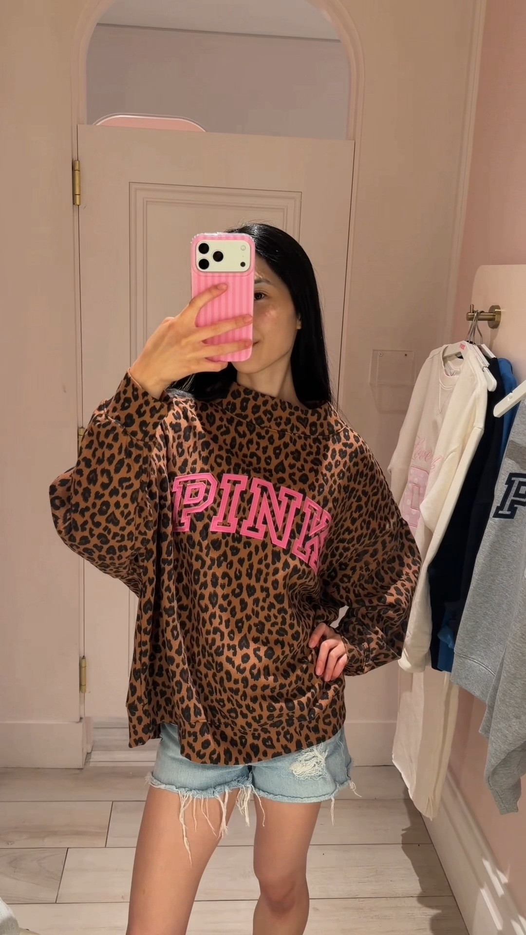 Victoria’s Secret PINK Mocknecks!! 😍🩷 click on the item for more colors/prints!

#victoriassecretpink #pink #vspink #victoriassecret #mockneck #sweatshirt #casual #everyday #parke #polkadots #loungewear #backtoschool @victoriassecret

#LTKootd #LTKgrwm #LTKSeasonal