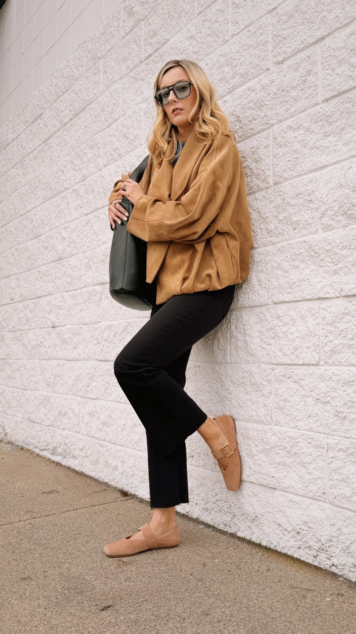 I've been waiting for this weather to finally pull out my suede jacket and I'm absolutely obsessed with how this spring outfit turned out.

The combo of ballet flats + jeans + a buttery suede jacket is so chic, comfy and easy! 
@Zara Zara jacket
@Avara Avara pants
@Vivrelle Vivrelle bag
@Macys Macys flats

Spring outfits 2026 • spring fashion • ballet flats outfit • spring ootd • everyday chic
Spring outfit ideas • ballet flats outfit • everyday chic • spring fashion 2026 • effortless style • casual chic • spring ootd • elevated basics • women's fashion inspo • outfit formula 

#LTKSeasonal #LTKgrwm #LTKootd