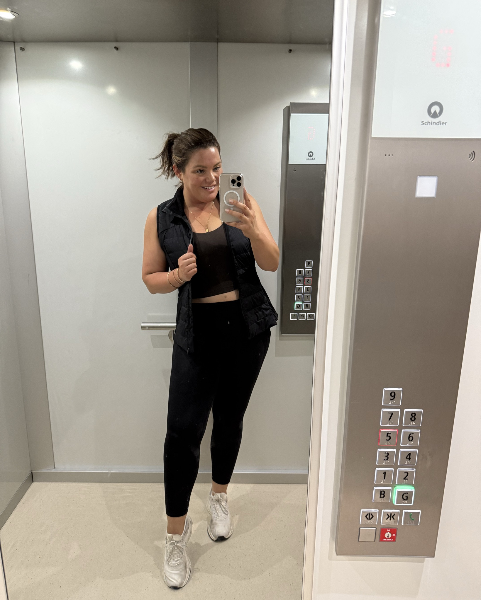 Hot Girl Walk Outfit of the Day ( PS lululemon have a Black Friday sale on)

All the right places tights - Size 10 (AU 14)
Down for it all vest - Size 12 (AU16)
Nulu Yoga Bra Chocolate - Size 12 (AU16)