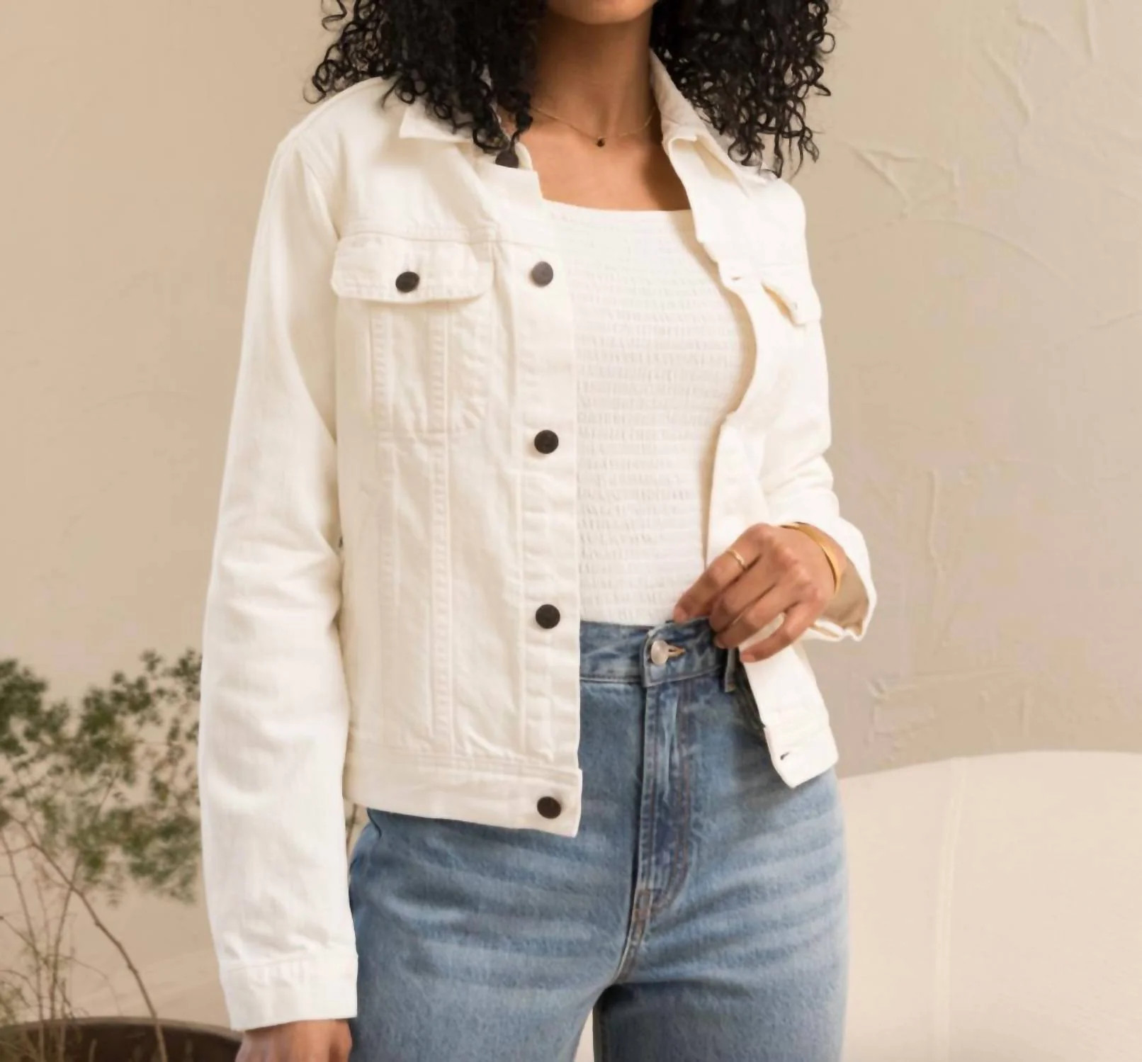 Bailey Classic Jacket In White | Shop Simon
