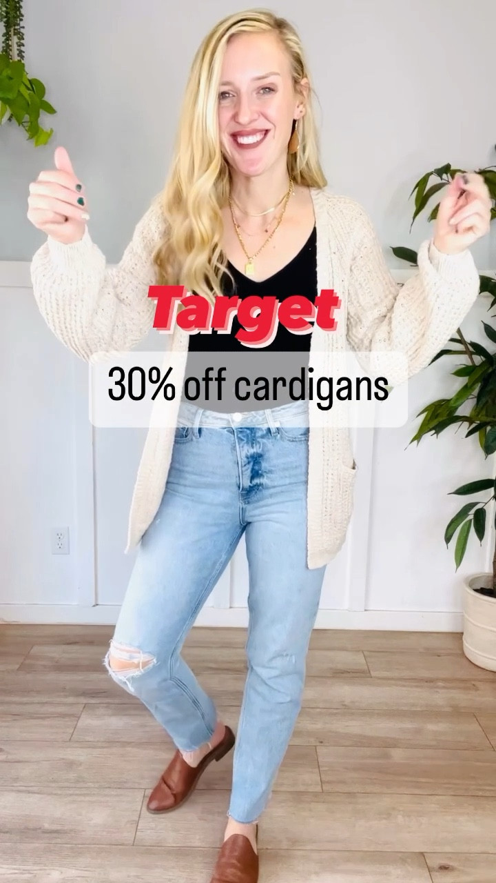 30% off cardigans and sweaters at Target! Ends Saturday! 

#LTKCyberweek #LTKsalealert #LTKSeasonal