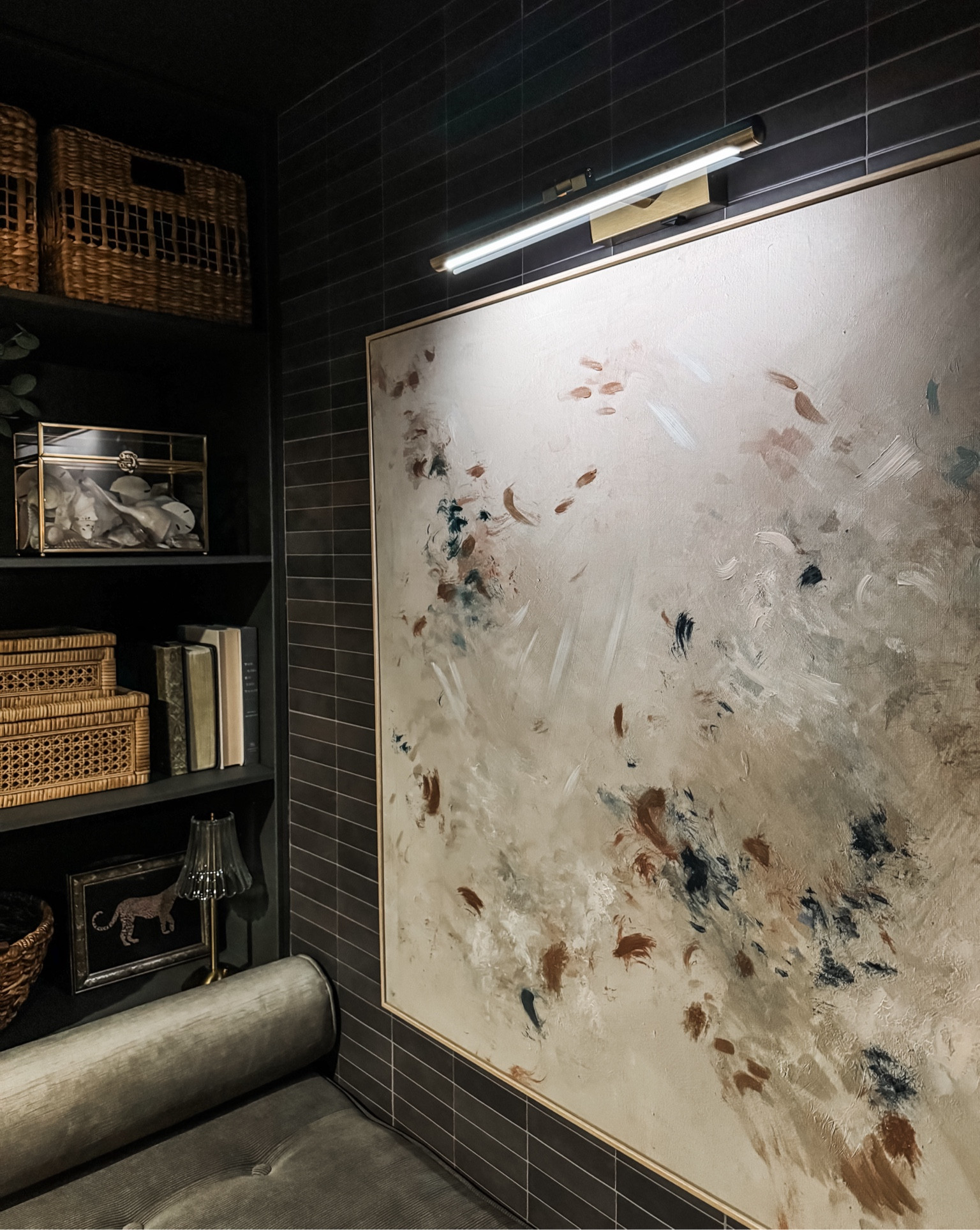 This rechargeable picture light with dimming capabilities and remote is perfect above the artwork 

#picturelight #wallart #budgetpicturelight #budgetart #studiomcgee 

#LTKFindsUnder50 #LTKHome #LTKFindsUnder100