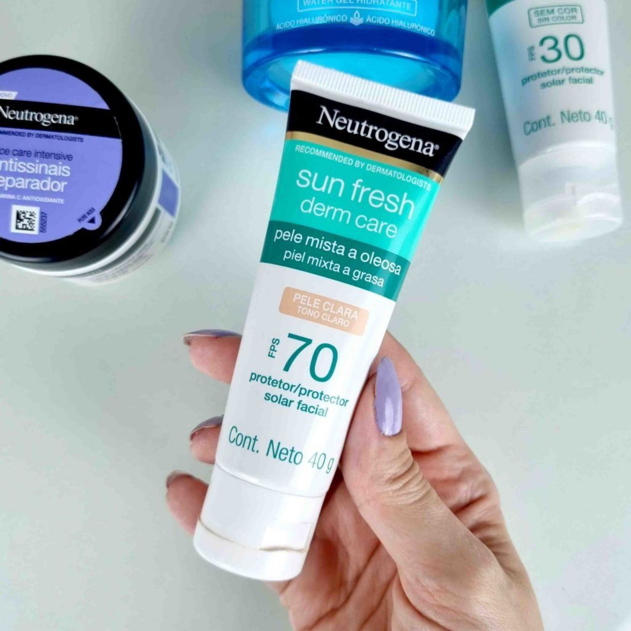 Protetor solar com cor Neutrogena Sun Fresh
Derm Care FPS 70 Pele Clara - Fica larania?
PELE OLEOSA]
Se você já foi enganada na farmácia quando foi comprar um protetor solar com cor para usar no rosto e ficar belíssima, mas na hora da aplicação ficou com a pele laranja, esse post é pra você! Hoje, vou falar [...] O post
Protetor solar com cor Neutrogena Sun Fresh Derm Care
FPS 70 Pele Clara - Fica laranja? [PELE OLEOSA]  Tá em promoção. 

#LTKbeauty #LTKbrasil #LTKSeasonal