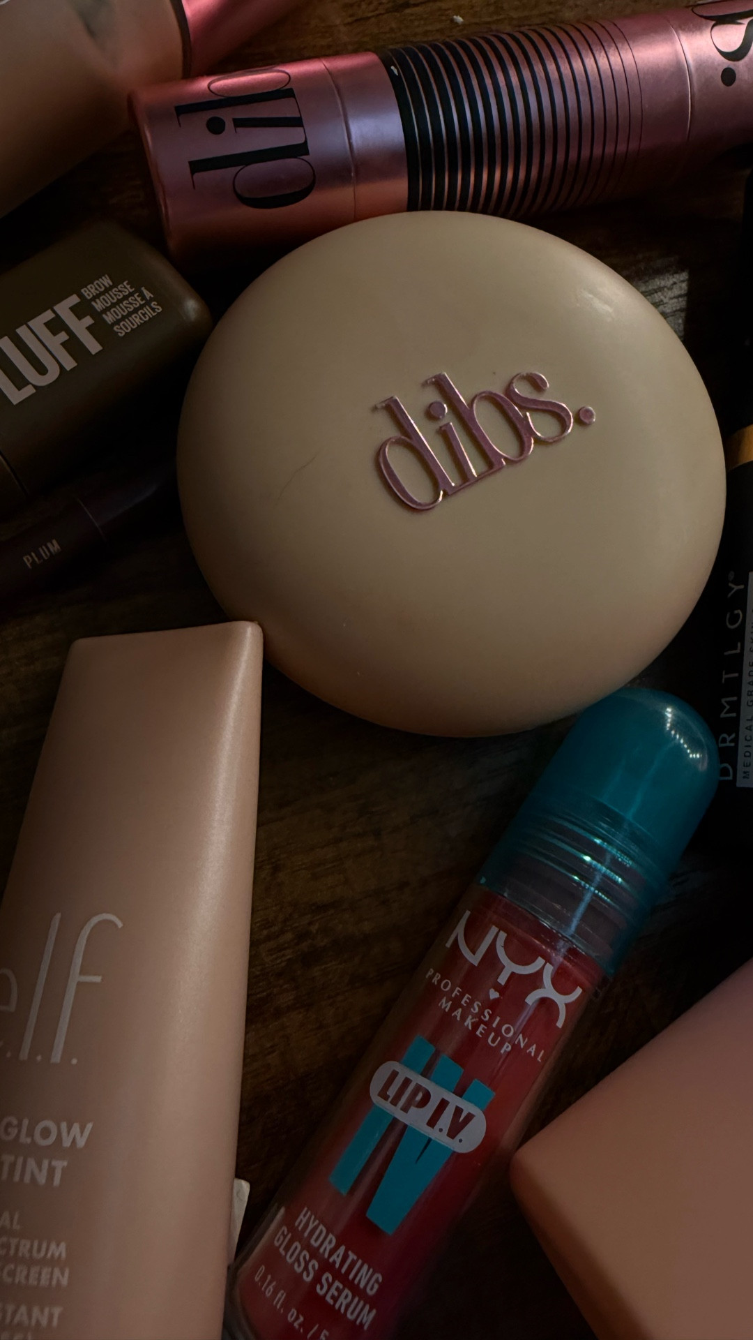 Monday makeup = tried & true edition 💄✨

Today we stuck with the staples. Dibs Love Beam Perfector (primer), Love Beam Setting Powder, and their blush/bronzer stick because you already know I love a Dibs moment. Colossal Bubble for the lashes (forever a fave), e.l.f. Halo Glow Skin Tint for that glowy skin I’ve been loving lately, and a mauve NYX Lip IV stain to finish it off.

Nothing too wild today just the products that consistently show up and do what they need to do.

Tomorrow I’ll walk you how I’ve mastered this routine 👀

#MondayMakeup
#ThinLipBestie
#MakeupInMy40s
#GlowySkin
#MakeupRoutine

#LTKselfcare #LTKBeauty #LTKOver40